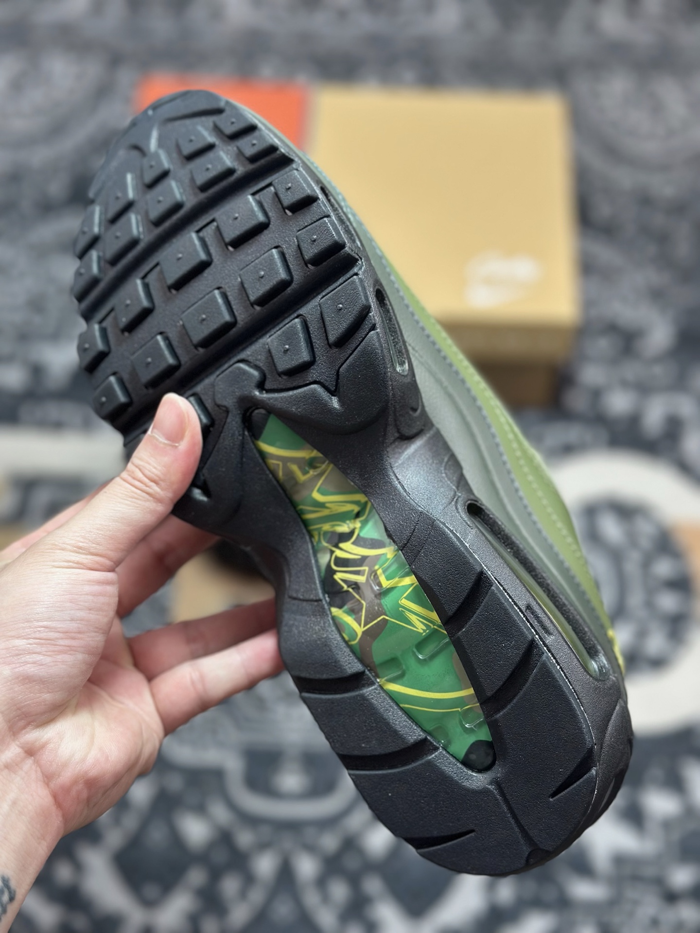 Corteiz x NK Air Max 95 军绿色 FB2709-300