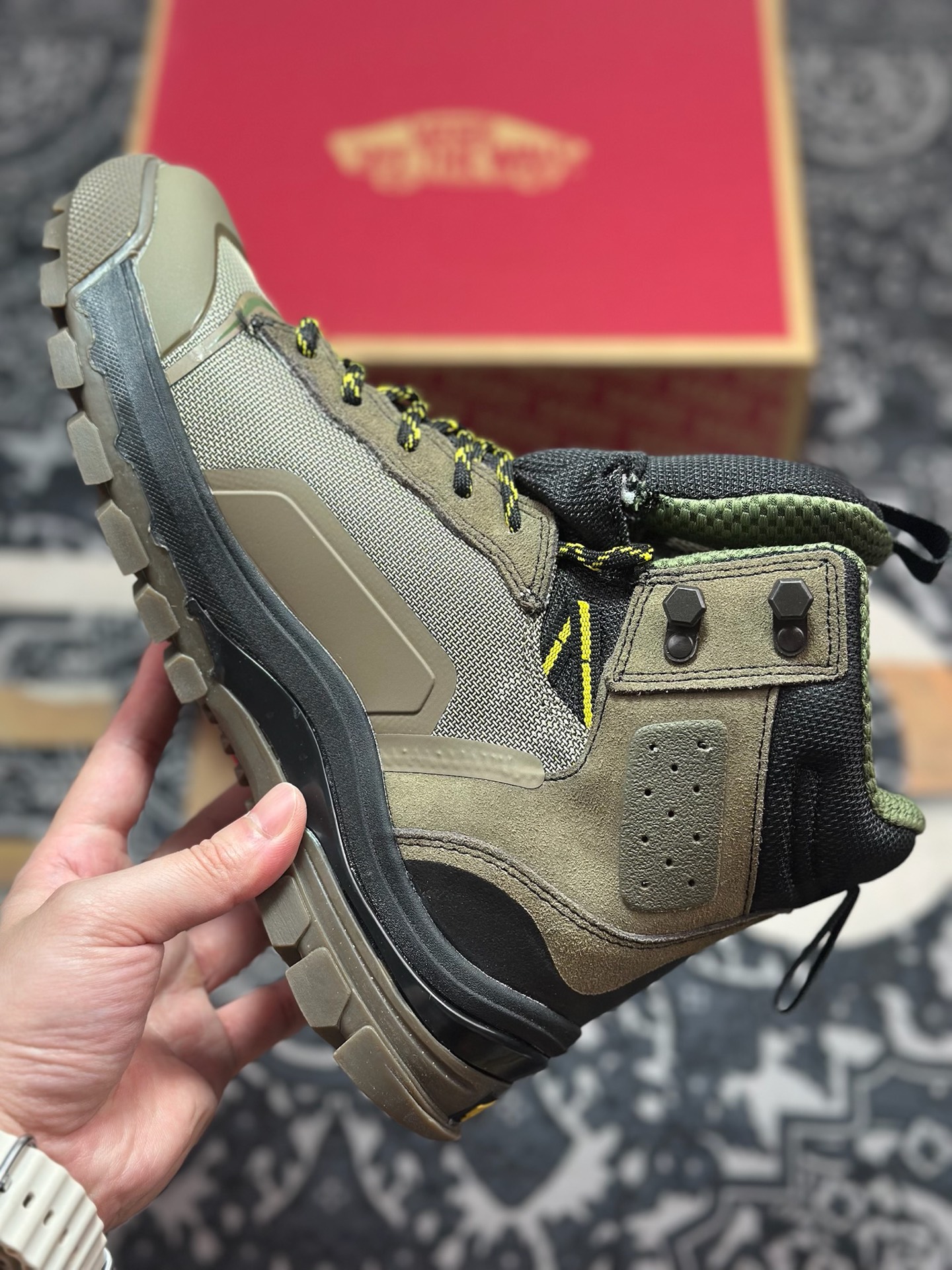 B580 Vans UltraRange Exo Hi Gore-tex Mte-3 万斯经典百搭休闲高帮板鞋户外靴-Chinese UA Cheap High Quatity Brand Clothes Bags handbags Sneakers wholesale wholesaler seller from China Factory suppliers Fashion Clothing Shoes best Quality Beautiful Price B580 Vans UltraRange Exo Hi Gore-tex Mte-3 万斯经典百搭休闲高帮板鞋户外靴
