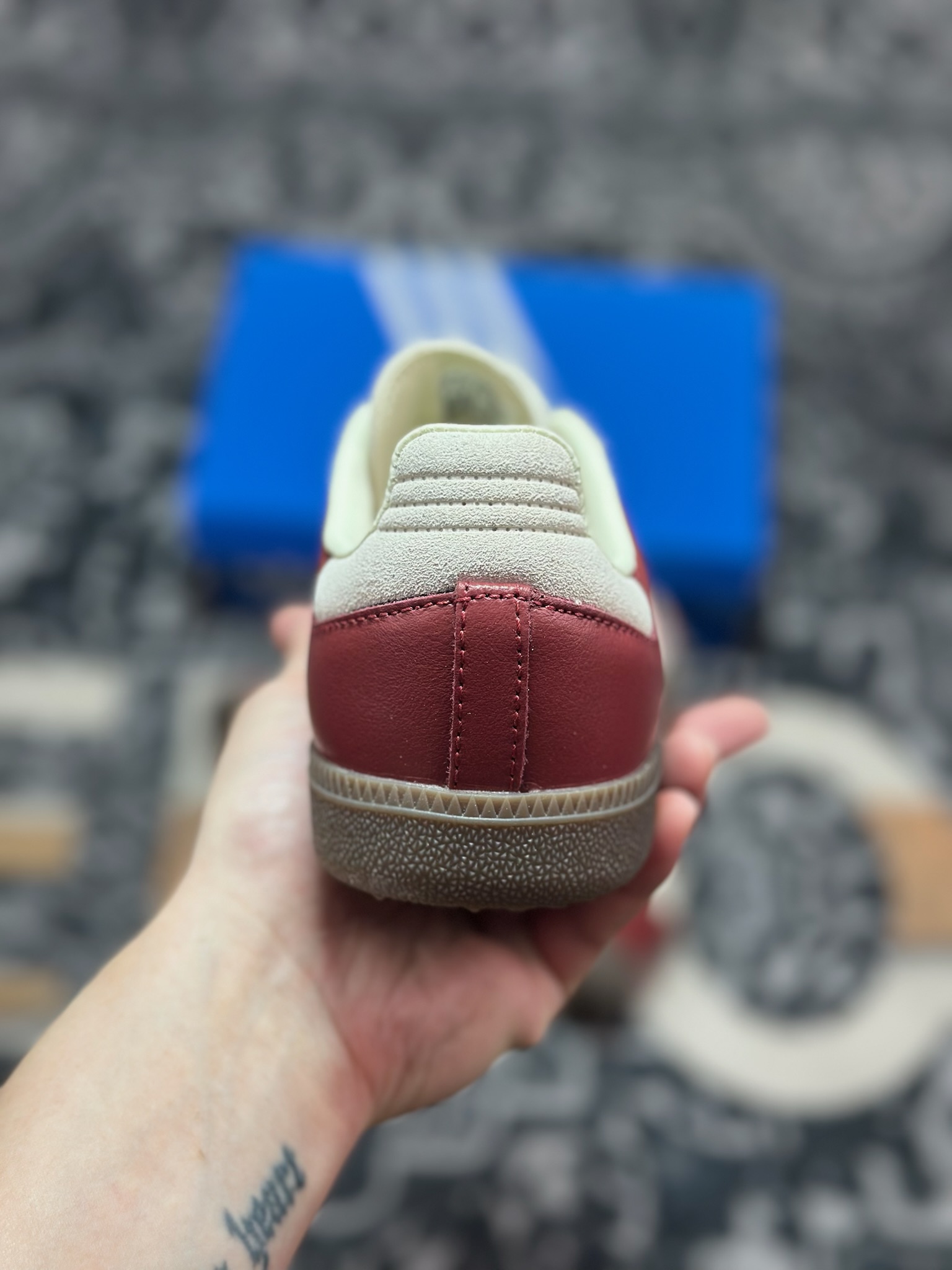 A410 AD Originals Samba OG 红白色 桑巴训练鞋 JI3216-Chinese UA Cheap High Quatity Brand Clothes Bags handbags Sneakers wholesale wholesaler seller from China Factory suppliers Fashion Clothing Shoes best Quality Beautiful Price A410 AD Originals Samba OG 红白色 桑巴训练鞋 JI3216