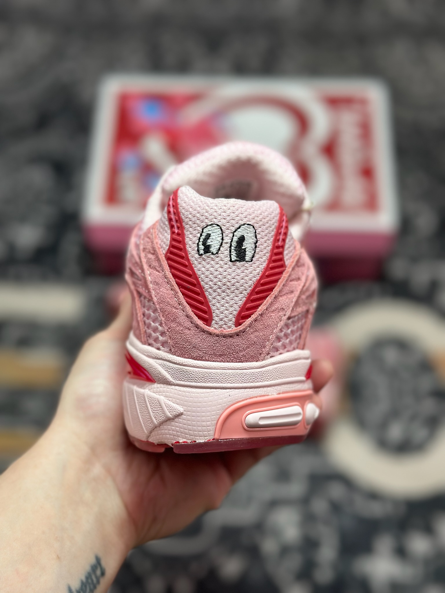 B320 Unheardof x AD Originals Adistar Cushion 粉红 复古前卫科技休闲运动老爹鞋 JS2974-Chinese UA Cheap High Quatity Brand Clothes Bags handbags Sneakers wholesale wholesaler seller from China Factory suppliers Fashion Clothing Shoes best Quality Beautiful Price B320 Unheardof x AD Originals Adistar Cushion 粉红 复古前卫科技休闲运动老爹鞋 JS2974