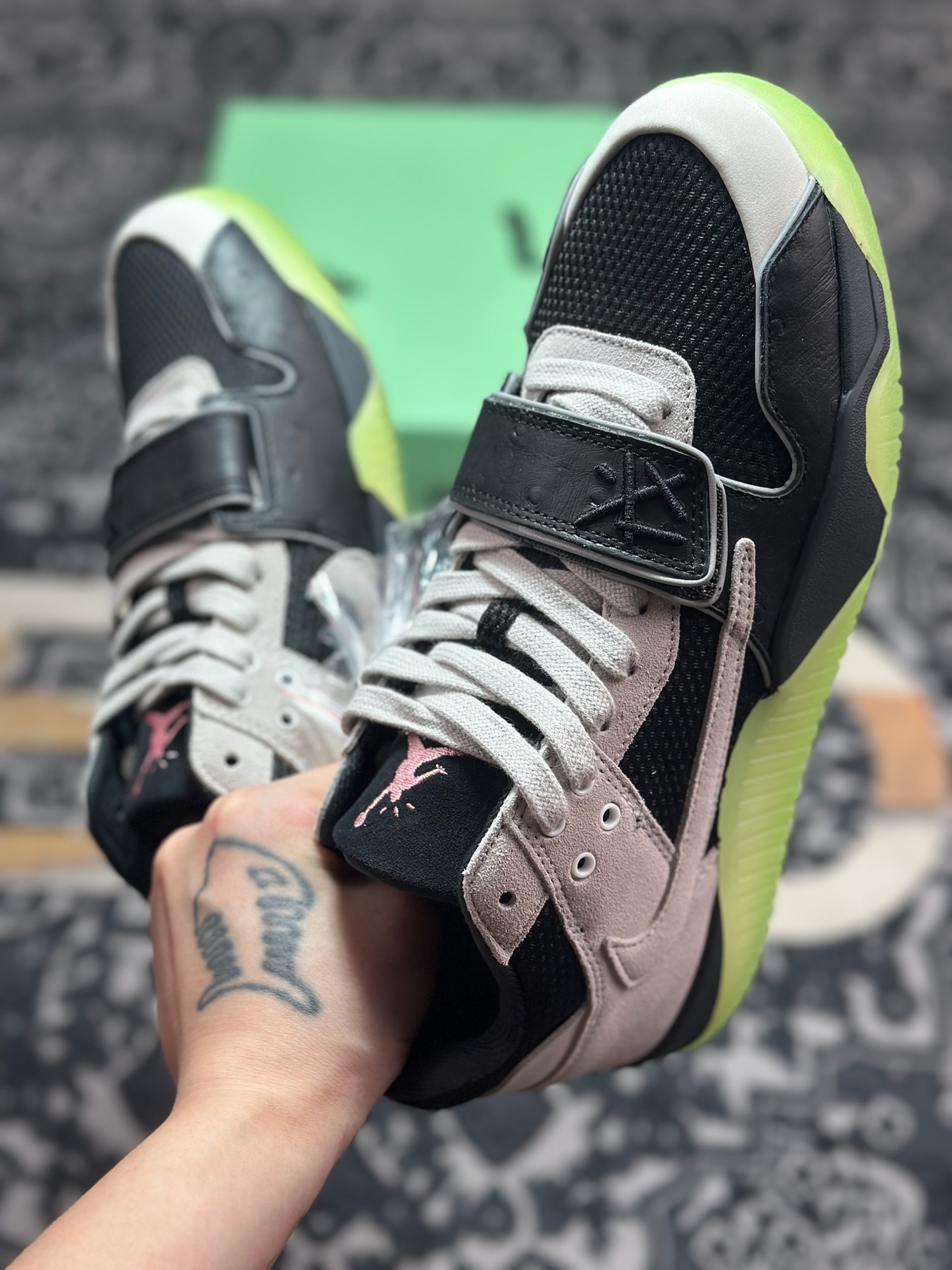 优选  纯原版本 Travis Scott x Air Jordan Executive The Check 联名款复古文化篮球鞋 IH7971-001