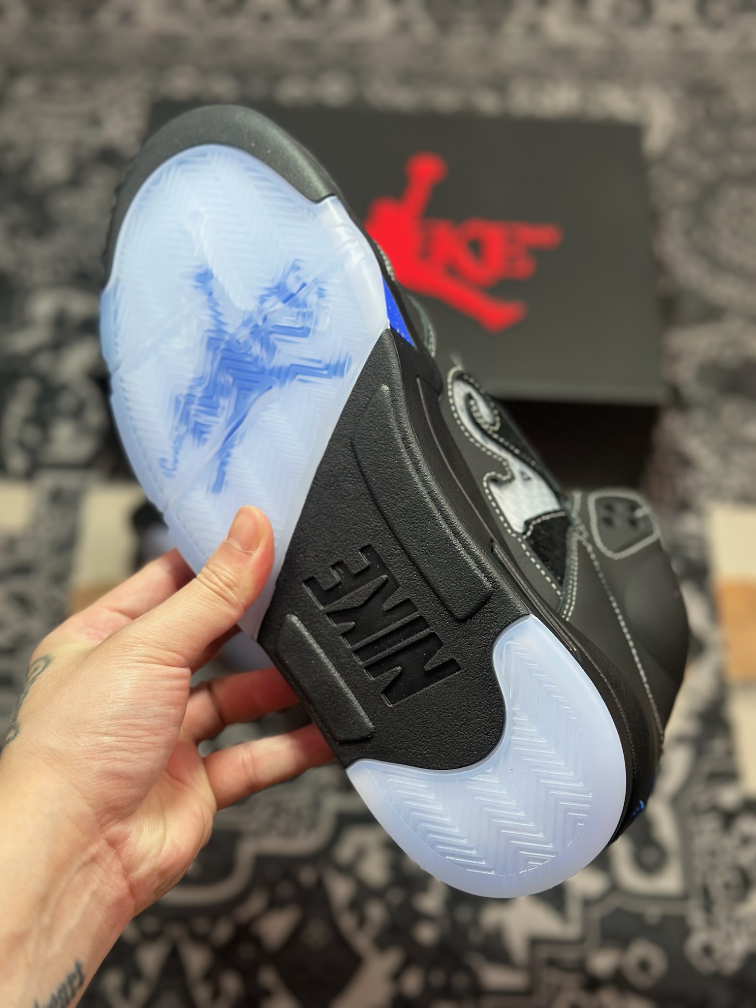 D040 优选 Awake NY x联名 Air Jordan 5 黑蓝 DV4982-004-Chinese UA Cheap High Quatity Brand Clothes Bags handbags Sneakers wholesale wholesaler seller from China Factory suppliers Fashion Clothing Shoes best Quality Beautiful Price D040 优选 Awake NY x联名 Air Jordan 5 黑蓝 DV4982-004