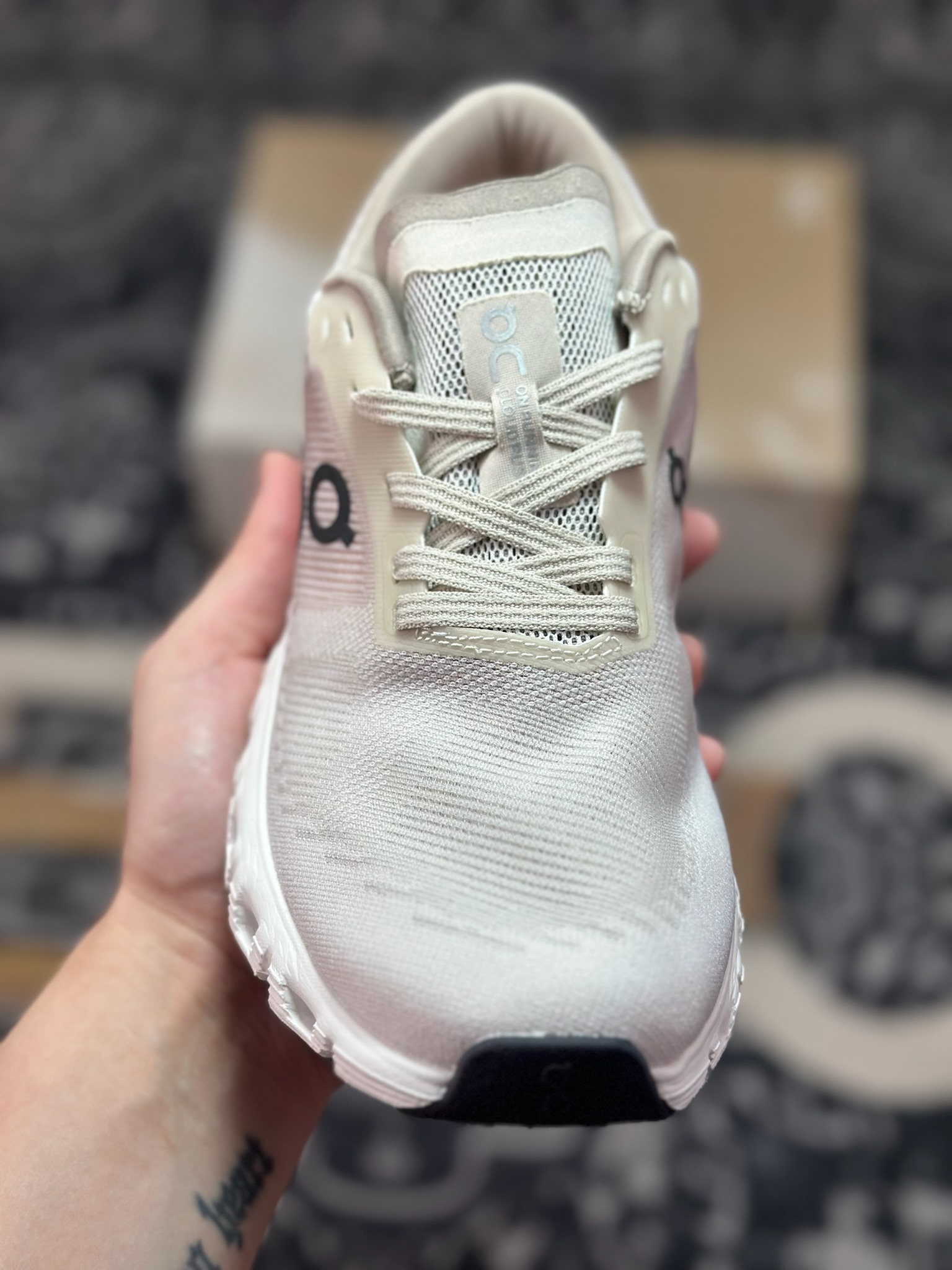 A620 On昂跑 Cloud 6 Push 户外休闲机能轻量跑步鞋 3WF10041114 白灰粉 3WF10043001 白绿蓝-Chinese UA Cheap High Quatity Brand Clothes Bags handbags Sneakers wholesale wholesaler seller from China Factory suppliers Fashion Clothing Shoes best Quality Beautiful Price A620 On昂跑 Cloud 6 Push 户外休闲机能轻量跑步鞋 3WF10041114 白灰粉 3WF10043001 白绿蓝