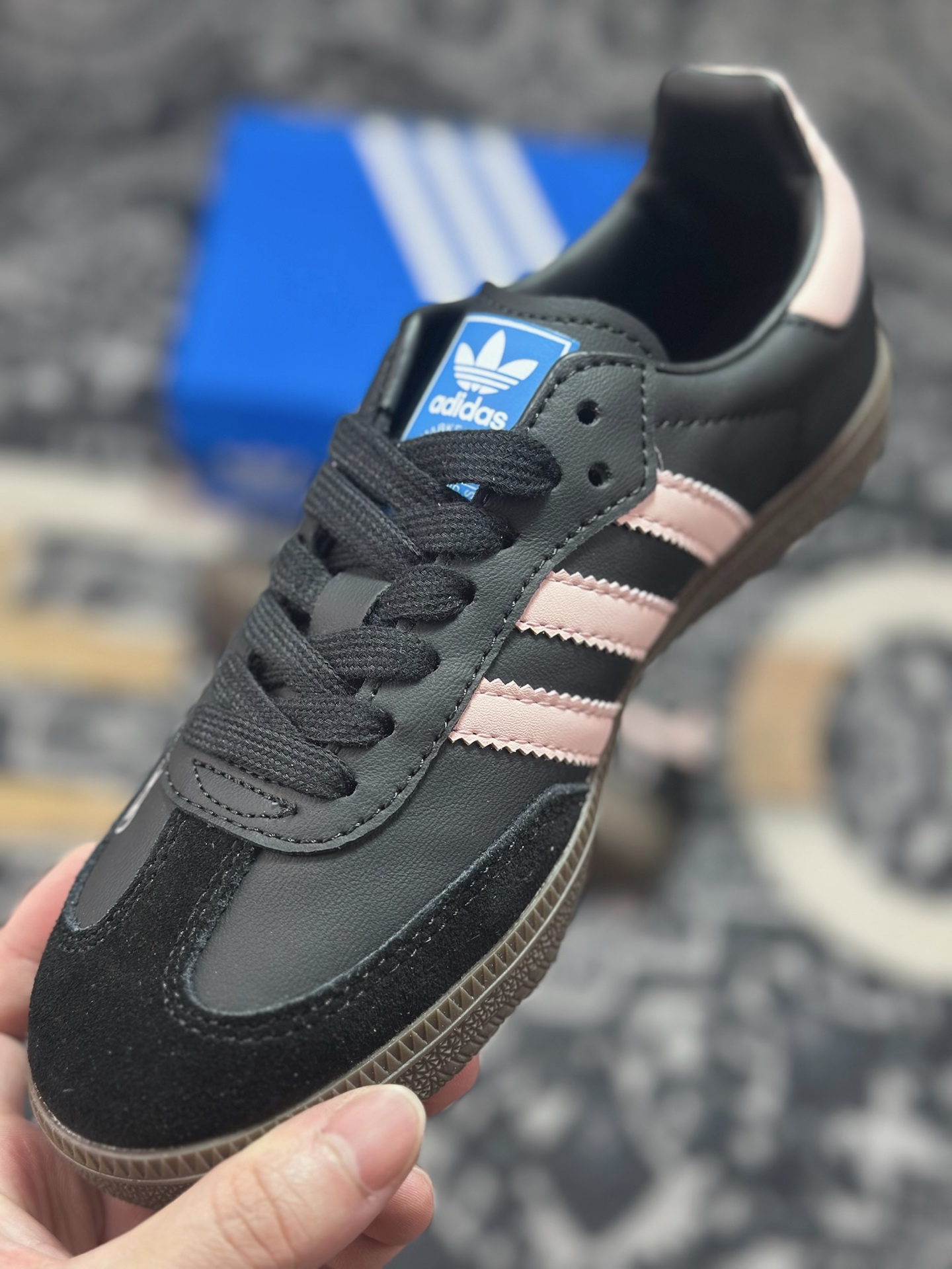 A410 adidoriginals SAMBA OG 气泡水母 可可小猫 黑粉 B75807-Chinese UA Cheap High Quatity Brand Clothes Bags handbags Sneakers wholesale wholesaler seller from China Factory suppliers Fashion Clothing Shoes best Quality Beautiful Price A410 adidoriginals SAMBA OG 气泡水母 可可小猫 黑粉 B75807