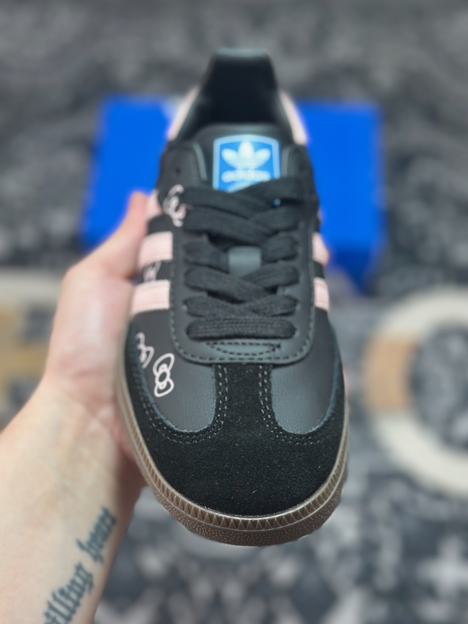 A410 adidoriginals SAMBA OG 气泡水母 可可小猫 黑粉 B75807-Chinese UA Cheap High Quatity Brand Clothes Bags handbags Sneakers wholesale wholesaler seller from China Factory suppliers Fashion Clothing Shoes best Quality Beautiful Price A410 adidoriginals SAMBA OG 气泡水母 可可小猫 黑粉 B75807