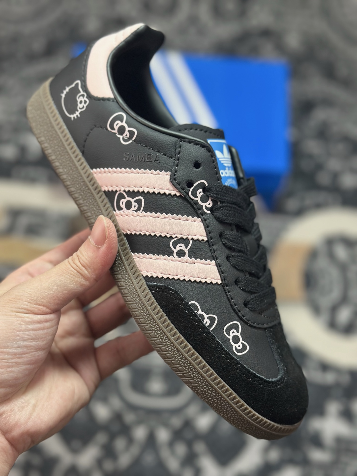 A410 adidoriginals SAMBA OG 气泡水母 可可小猫 黑粉 B75807-Chinese UA Cheap High Quatity Brand Clothes Bags handbags Sneakers wholesale wholesaler seller from China Factory suppliers Fashion Clothing Shoes best Quality Beautiful Price A410 adidoriginals SAMBA OG 气泡水母 可可小猫 黑粉 B75807