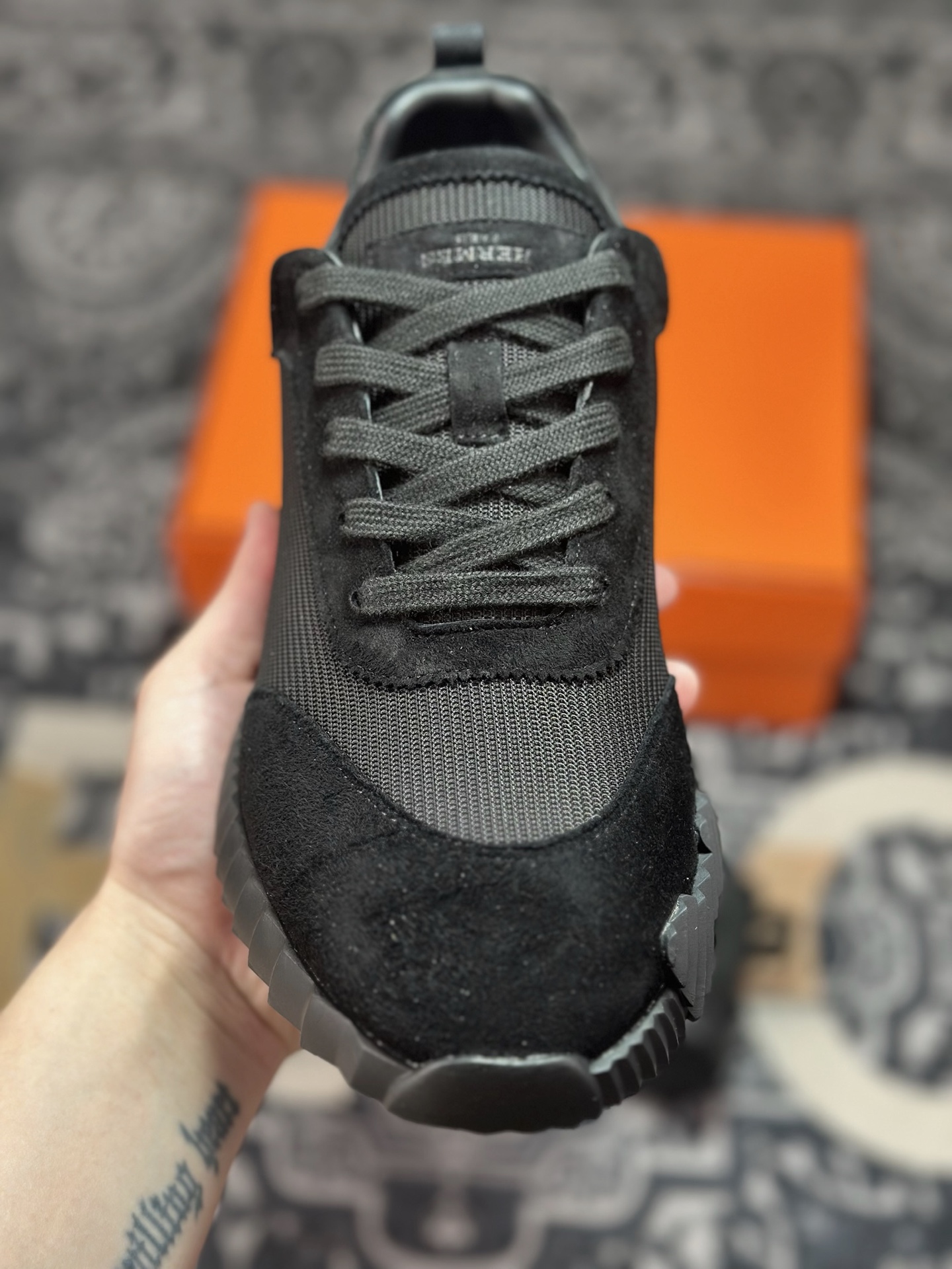 C400 爱马仕/Hermès Bouncing Low Sneaker 跳跃系列低帮轻便透气百搭休闲运动鞋“网布全黑”H231764ZH9-Chinese UA Cheap High Quatity Brand Clothes Bags handbags Sneakers wholesale wholesaler seller from China Factory suppliers Fashion Clothing Shoes best Quality Beautiful Price C400 爱马仕/Hermès Bouncing Low Sneaker 跳跃系列低帮轻便透气百搭休闲运动鞋“网布全黑”H231764ZH9