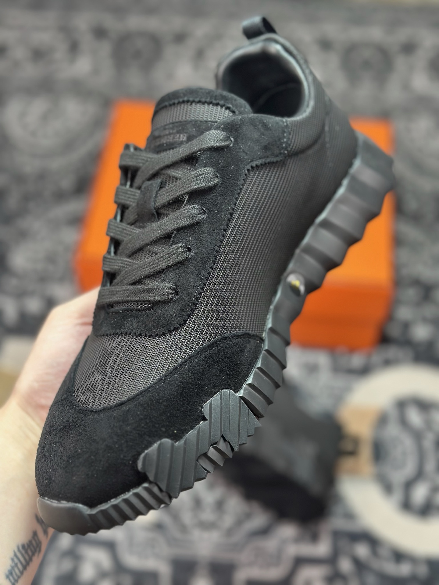 C400 爱马仕/Hermès Bouncing Low Sneaker 跳跃系列低帮轻便透气百搭休闲运动鞋“网布全黑”H231764ZH9-Chinese UA Cheap High Quatity Brand Clothes Bags handbags Sneakers wholesale wholesaler seller from China Factory suppliers Fashion Clothing Shoes best Quality Beautiful Price C400 爱马仕/Hermès Bouncing Low Sneaker 跳跃系列低帮轻便透气百搭休闲运动鞋“网布全黑”H231764ZH9