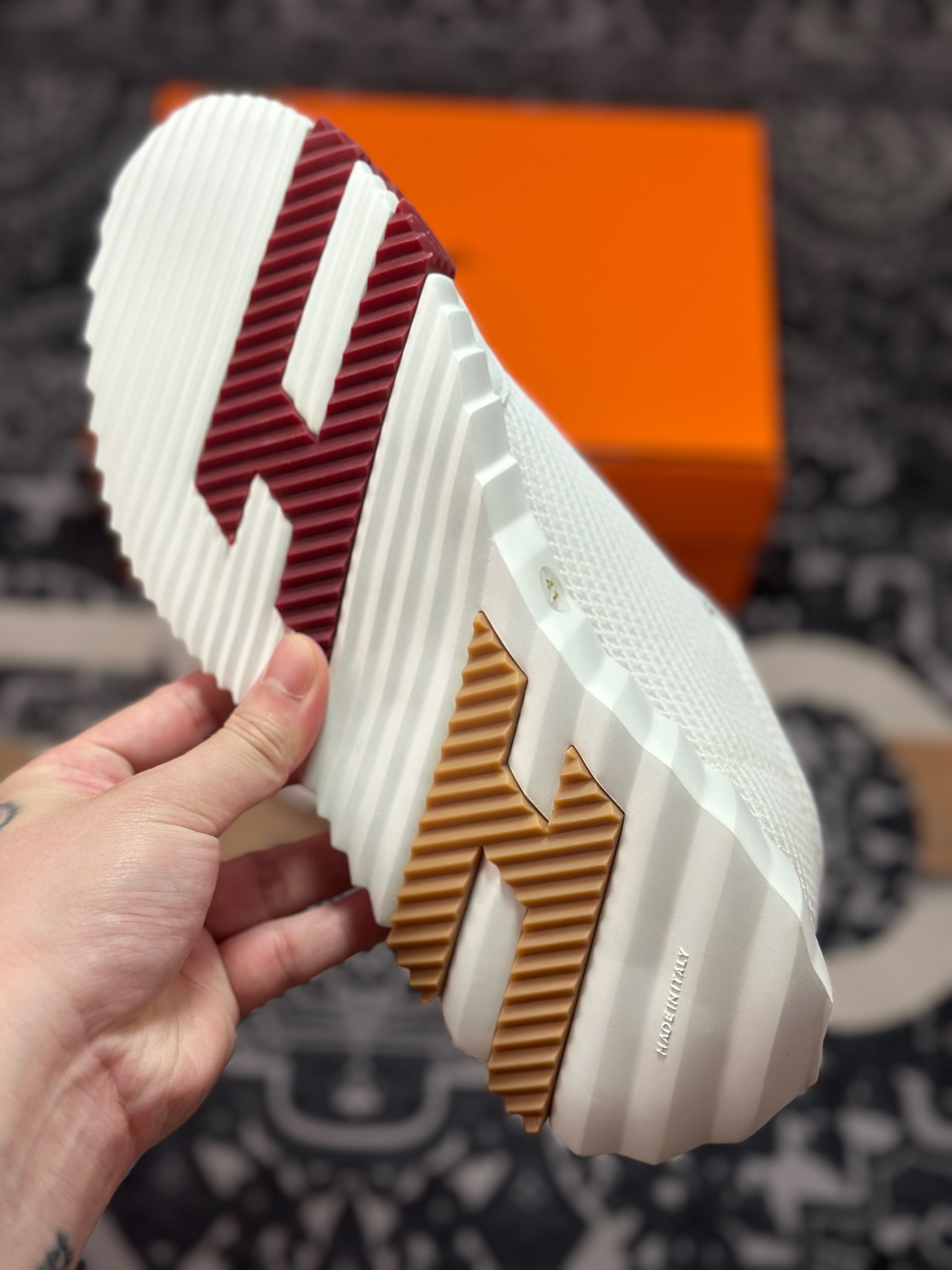 C400 爱马仕/Hermès Bouncing Low Sneaker 跳跃系列低帮轻便透气百搭休闲运动鞋“网布白棕”H231764ZH91390