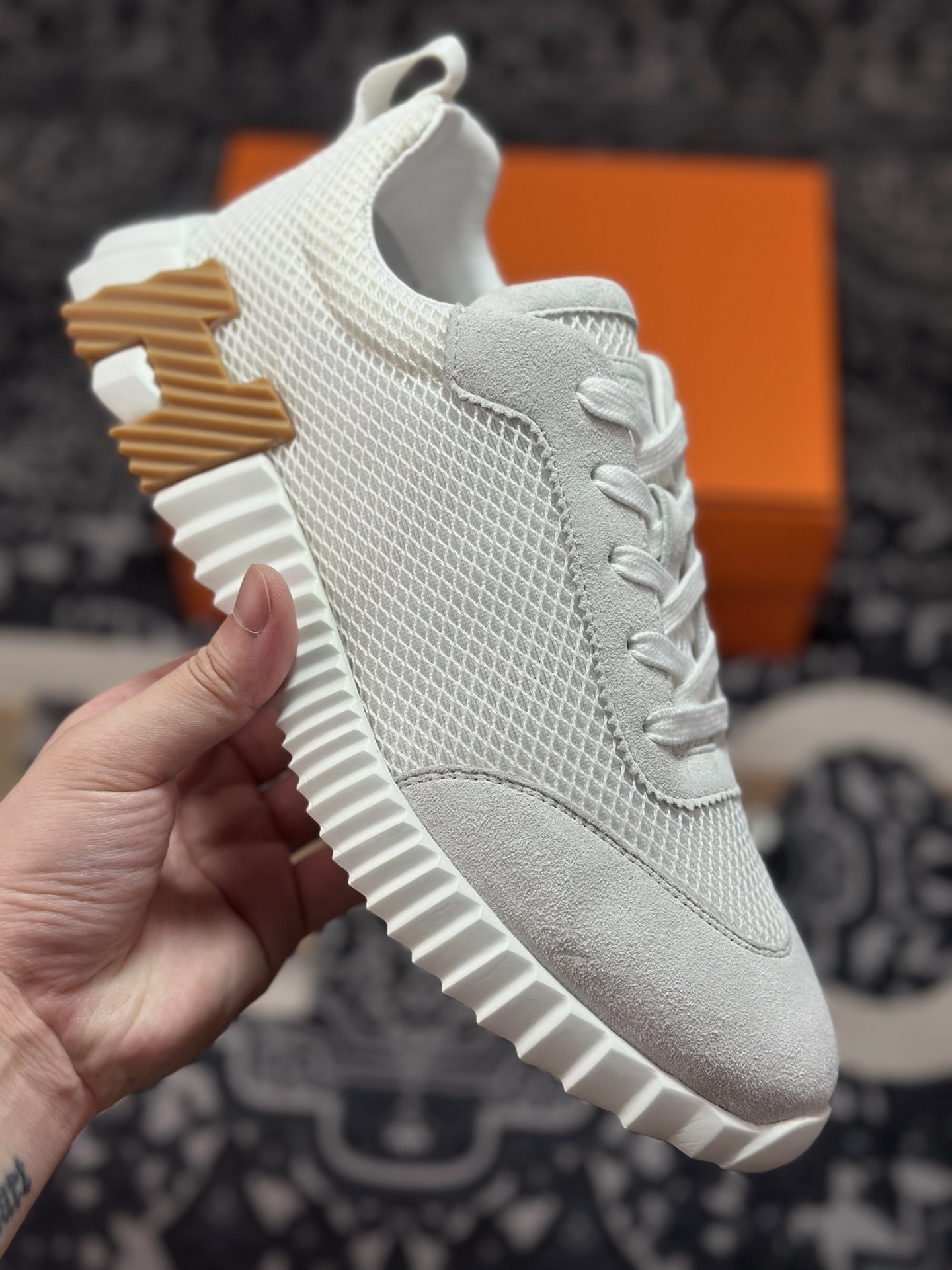 C400 爱马仕/Hermès Bouncing Low Sneaker 跳跃系列低帮轻便透气百搭休闲运动鞋“网布白棕”H231764ZH91390