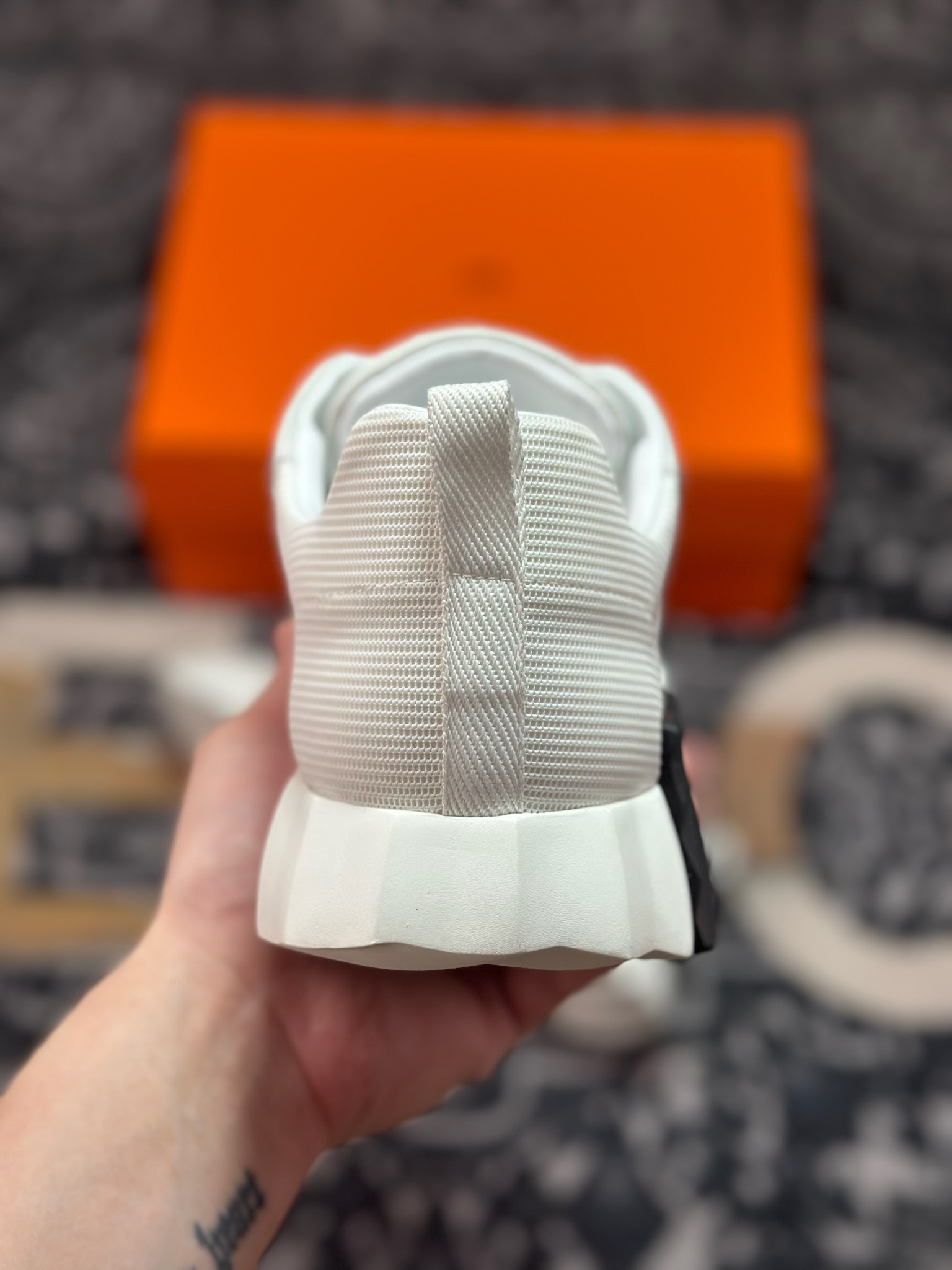 C440 爱马仕/Hermès Bouncing Low Sneaker 跳跃系列低帮轻便透气百搭休闲运动鞋“网布白黑”H231764ZH9-Chinese UA Cheap High Quatity Brand Clothes Bags handbags Sneakers wholesale wholesaler seller from China Factory suppliers Fashion Clothing Shoes best Quality Beautiful Price C440 爱马仕/Hermès Bouncing Low Sneaker 跳跃系列低帮轻便透气百搭休闲运动鞋“网布白黑”H231764ZH9
