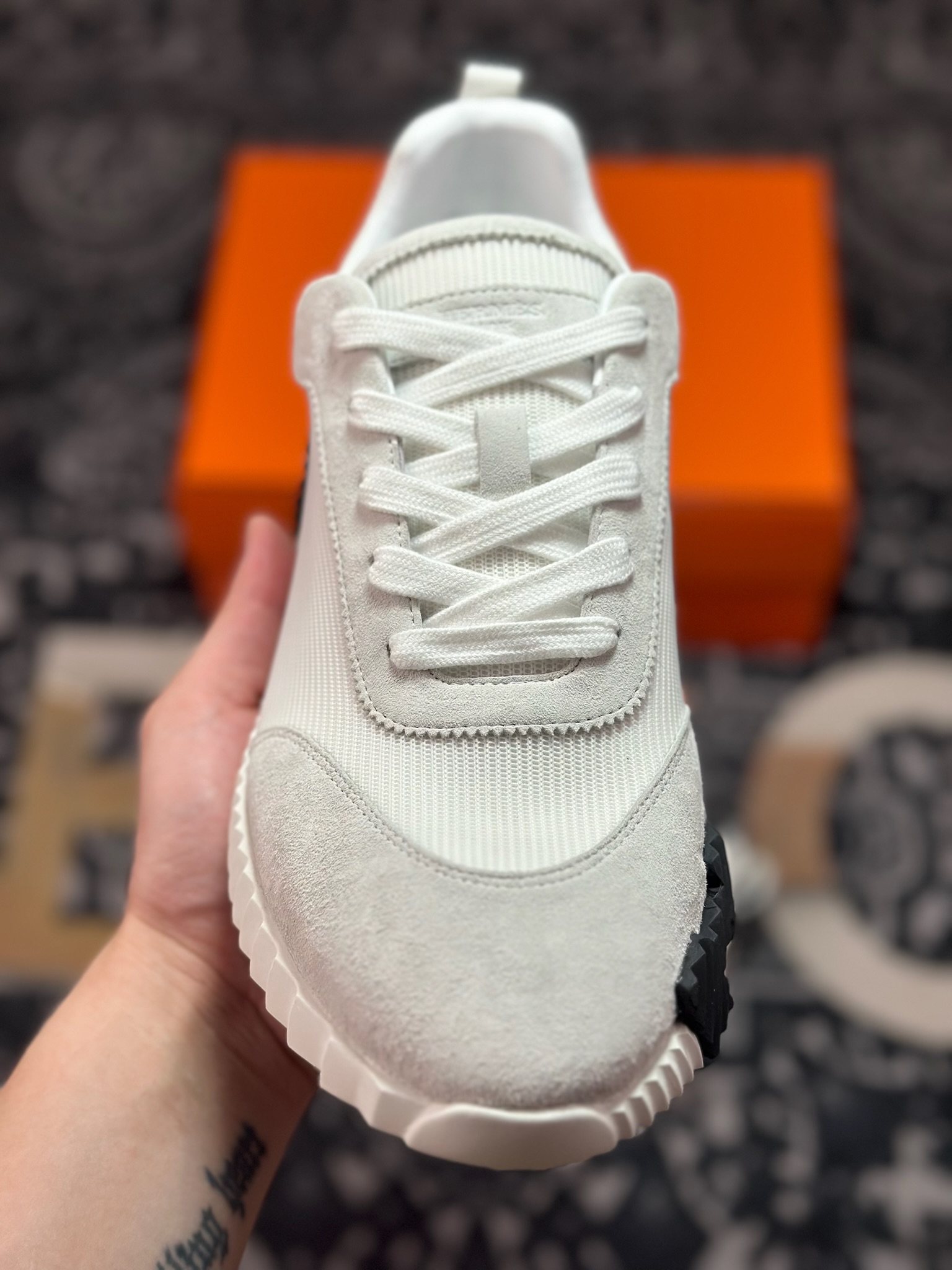 C440 爱马仕/Hermès Bouncing Low Sneaker 跳跃系列低帮轻便透气百搭休闲运动鞋“网布白黑”H231764ZH9-Chinese UA Cheap High Quatity Brand Clothes Bags handbags Sneakers wholesale wholesaler seller from China Factory suppliers Fashion Clothing Shoes best Quality Beautiful Price C440 爱马仕/Hermès Bouncing Low Sneaker 跳跃系列低帮轻便透气百搭休闲运动鞋“网布白黑”H231764ZH9