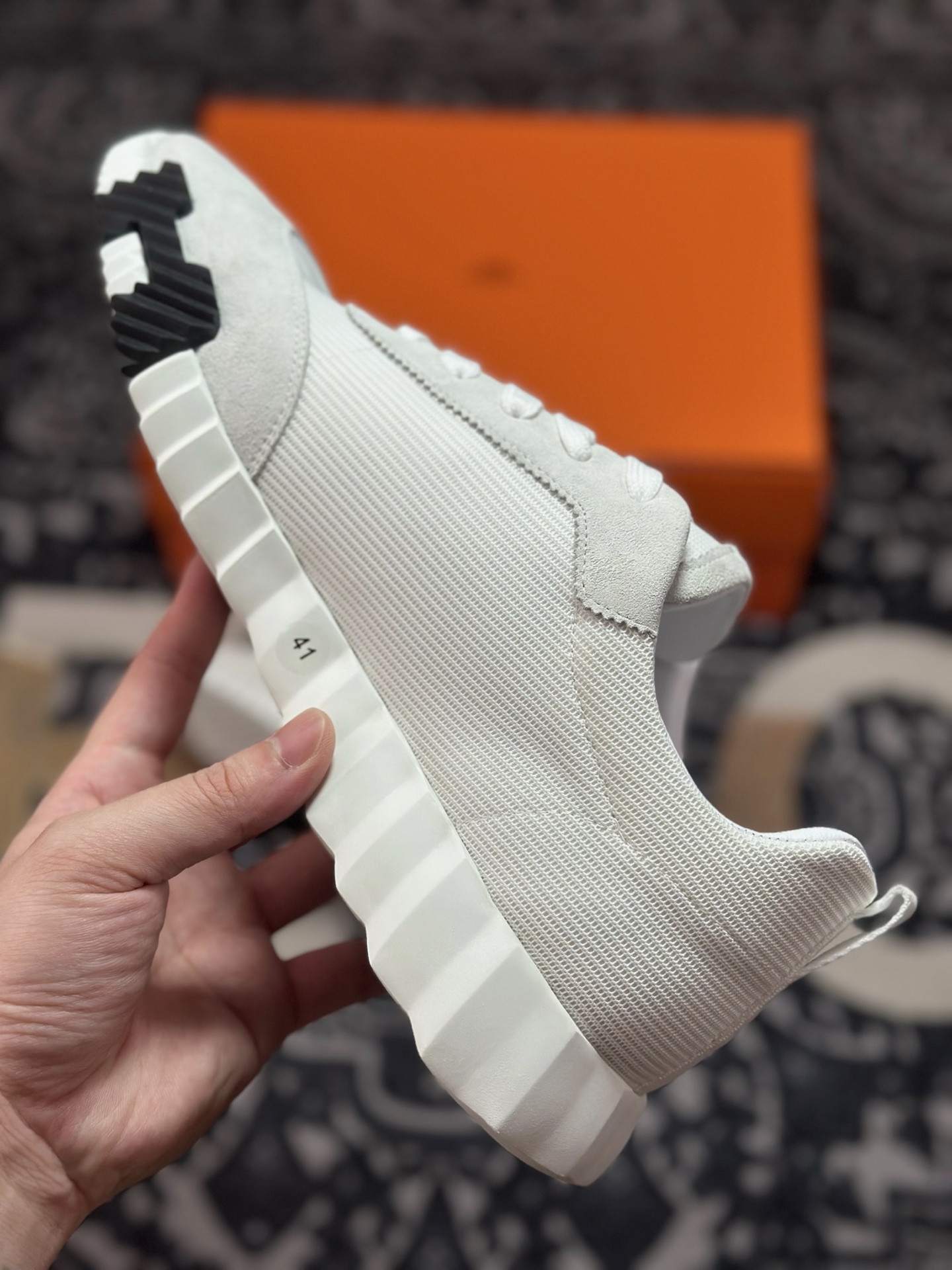 C440 爱马仕/Hermès Bouncing Low Sneaker 跳跃系列低帮轻便透气百搭休闲运动鞋“网布白黑”H231764ZH9-Chinese UA Cheap High Quatity Brand Clothes Bags handbags Sneakers wholesale wholesaler seller from China Factory suppliers Fashion Clothing Shoes best Quality Beautiful Price C440 爱马仕/Hermès Bouncing Low Sneaker 跳跃系列低帮轻便透气百搭休闲运动鞋“网布白黑”H231764ZH9