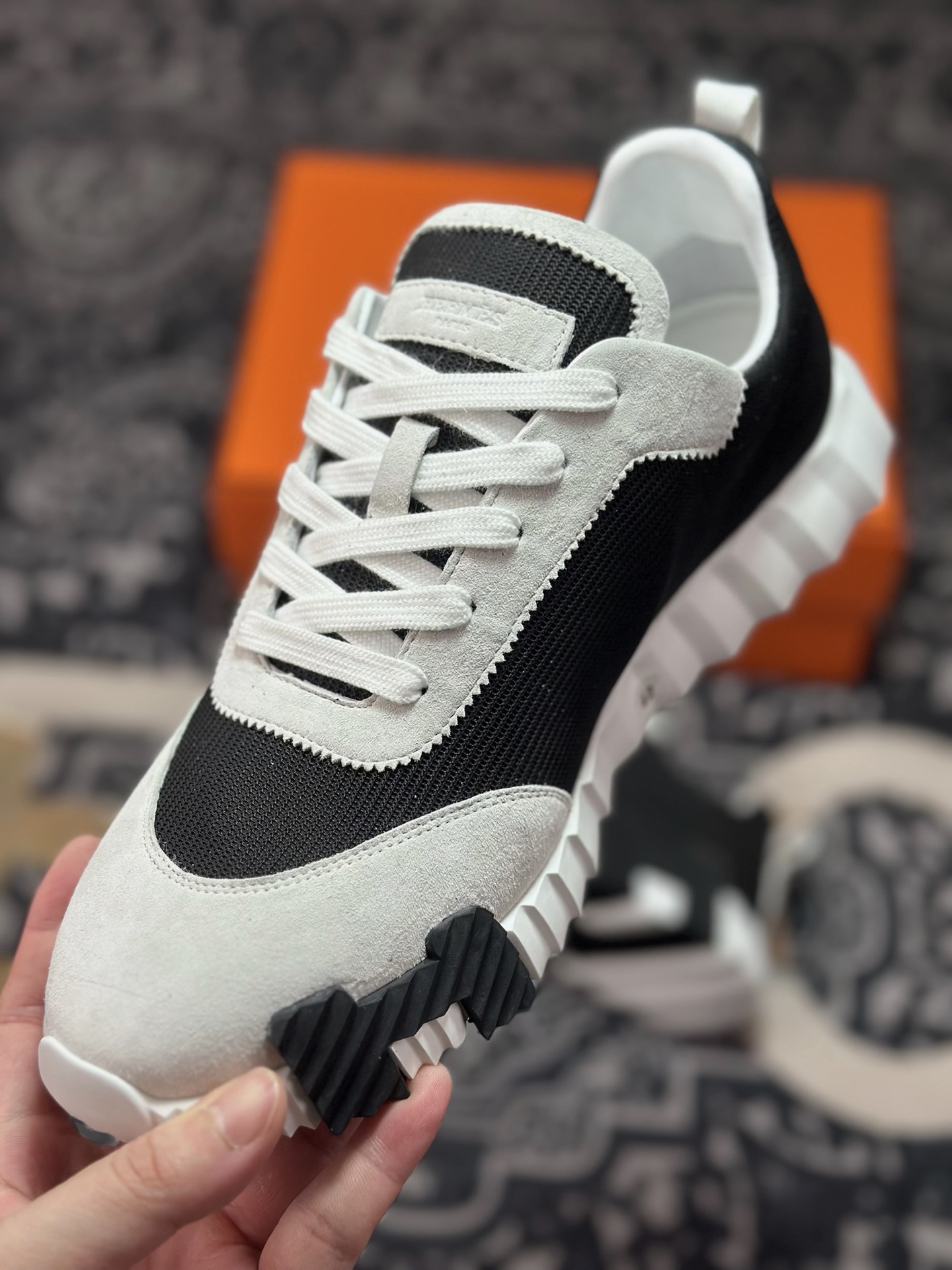 C400 爱马仕/Hermès Bouncing Low Sneaker 跳跃系列低帮轻便透气百搭休闲运动鞋“网布黑白”H231764ZH9-Chinese UA Cheap High Quatity Brand Clothes Bags handbags Sneakers wholesale wholesaler seller from China Factory suppliers Fashion Clothing Shoes best Quality Beautiful Price C400 爱马仕/Hermès Bouncing Low Sneaker 跳跃系列低帮轻便透气百搭休闲运动鞋“网布黑白”H231764ZH9