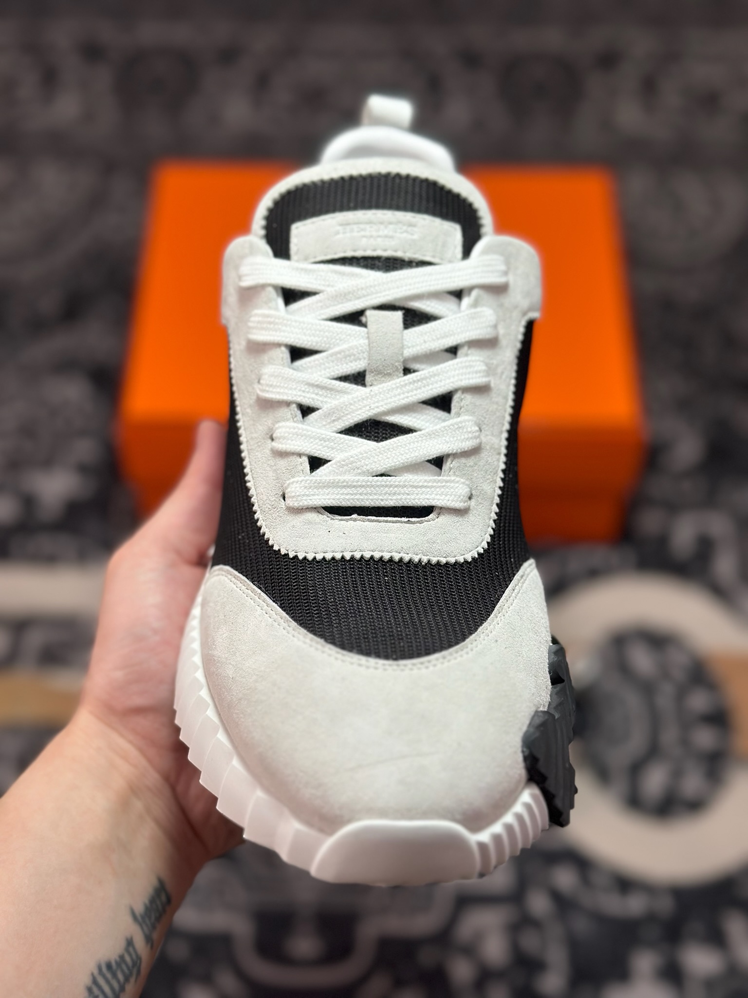 C400 爱马仕/Hermès Bouncing Low Sneaker 跳跃系列低帮轻便透气百搭休闲运动鞋“网布黑白”H231764ZH9-Chinese UA Cheap High Quatity Brand Clothes Bags handbags Sneakers wholesale wholesaler seller from China Factory suppliers Fashion Clothing Shoes best Quality Beautiful Price C400 爱马仕/Hermès Bouncing Low Sneaker 跳跃系列低帮轻便透气百搭休闲运动鞋“网布黑白”H231764ZH9