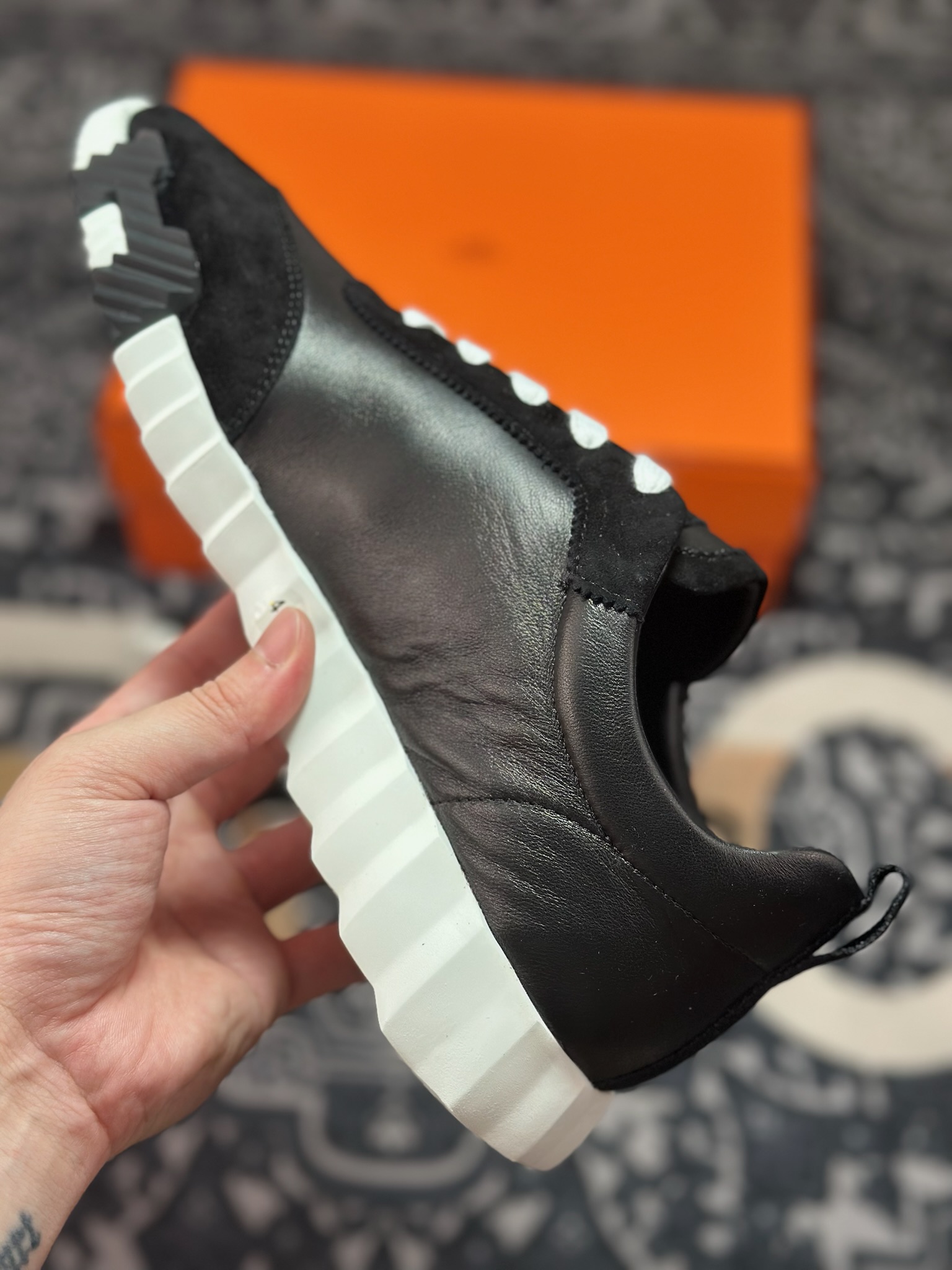 C640 爱马仕/Hermès Bouncing Low Sneaker 跳跃系列低帮轻便透气百搭休闲运动鞋“皮面黑白棕”H231764ZH9