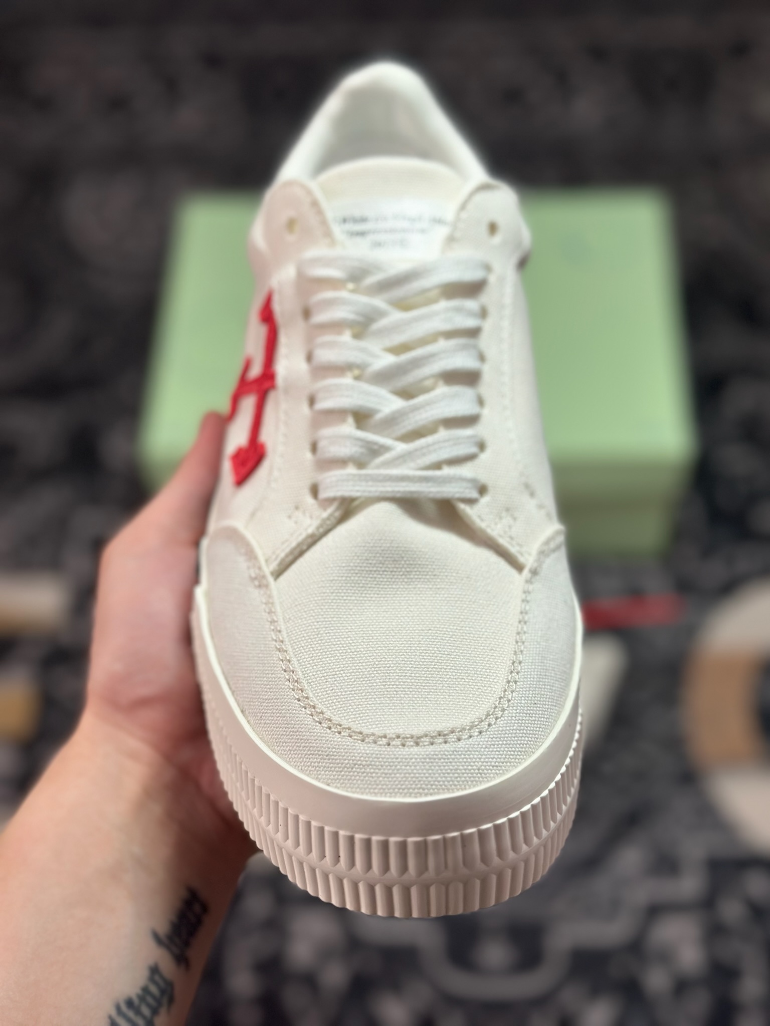 A810  S版OFF-WHITE GYM SHOES LOVERS 舒适百搭防滑耐磨低帮帆布鞋-Chinese  UA Cheap High Quatity Brand  Clothes Bags handbags Sneakers wholesale wholesaler seller from China Factory suppliers Fashion Clothing  Shoes best Quality Beautiful Price  A810  S版OFF-WHITE GYM SHOES LOVERS 舒适百搭防滑耐磨低帮帆布鞋