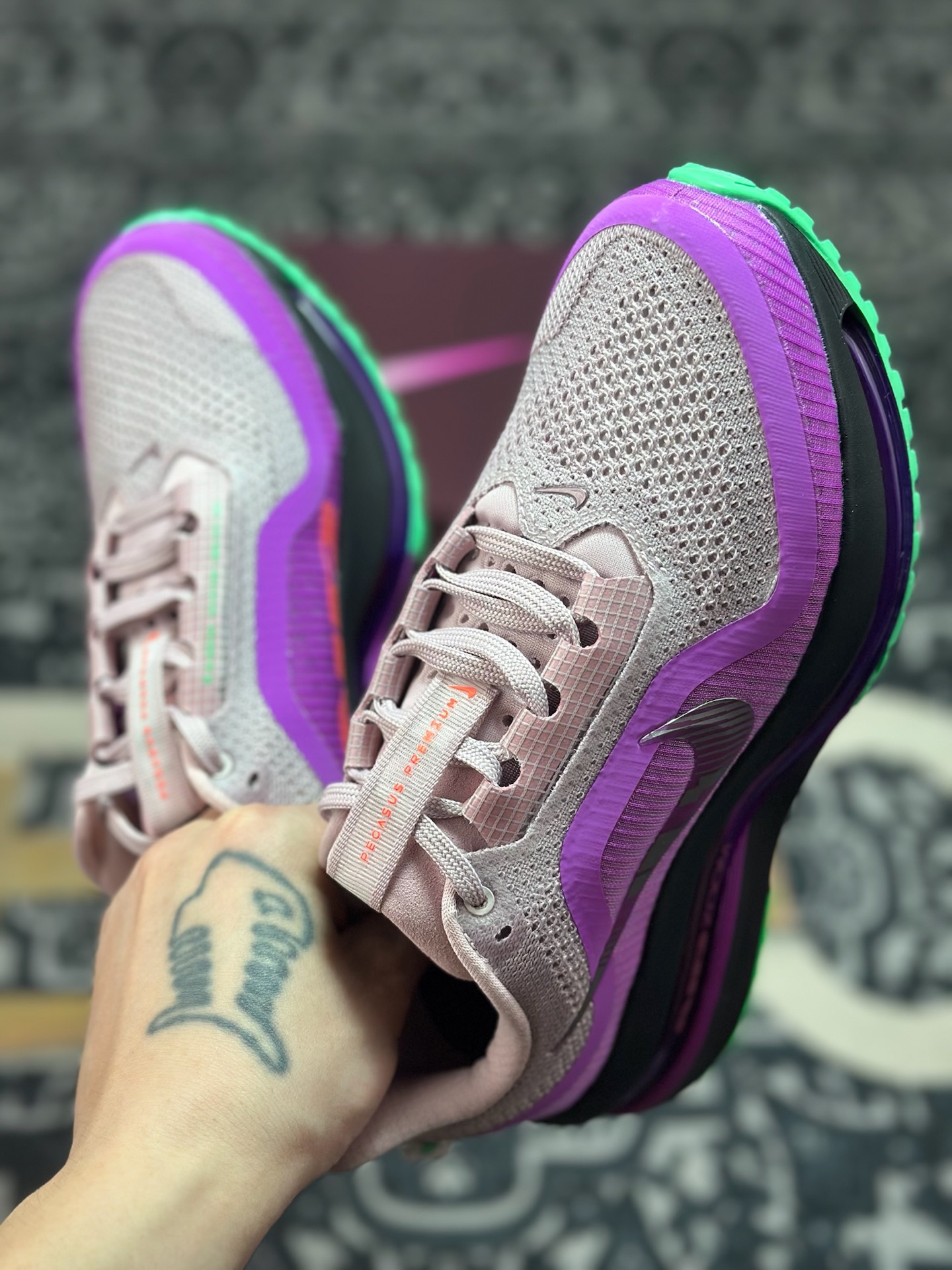 B360 Nike Air Zoom Pegasus Premium FK 耐克网面气垫跑鞋 II0602-500-Chinese UA Cheap High Quatity Brand Clothes Bags handbags Sneakers wholesale wholesaler seller from China Factory suppliers Fashion Clothing Shoes best Quality Beautiful Price B360 Nike Air Zoom Pegasus Premium FK 耐克网面气垫跑鞋 II0602-500