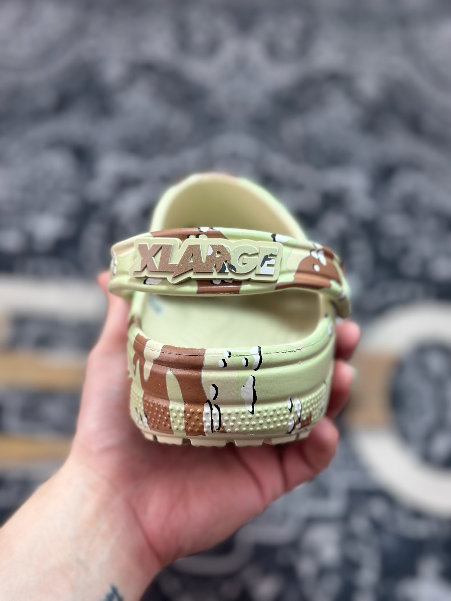 A360  Bape x Crocs 卡骆驰 Clog 联名款洞洞鞋 拖鞋凉鞋