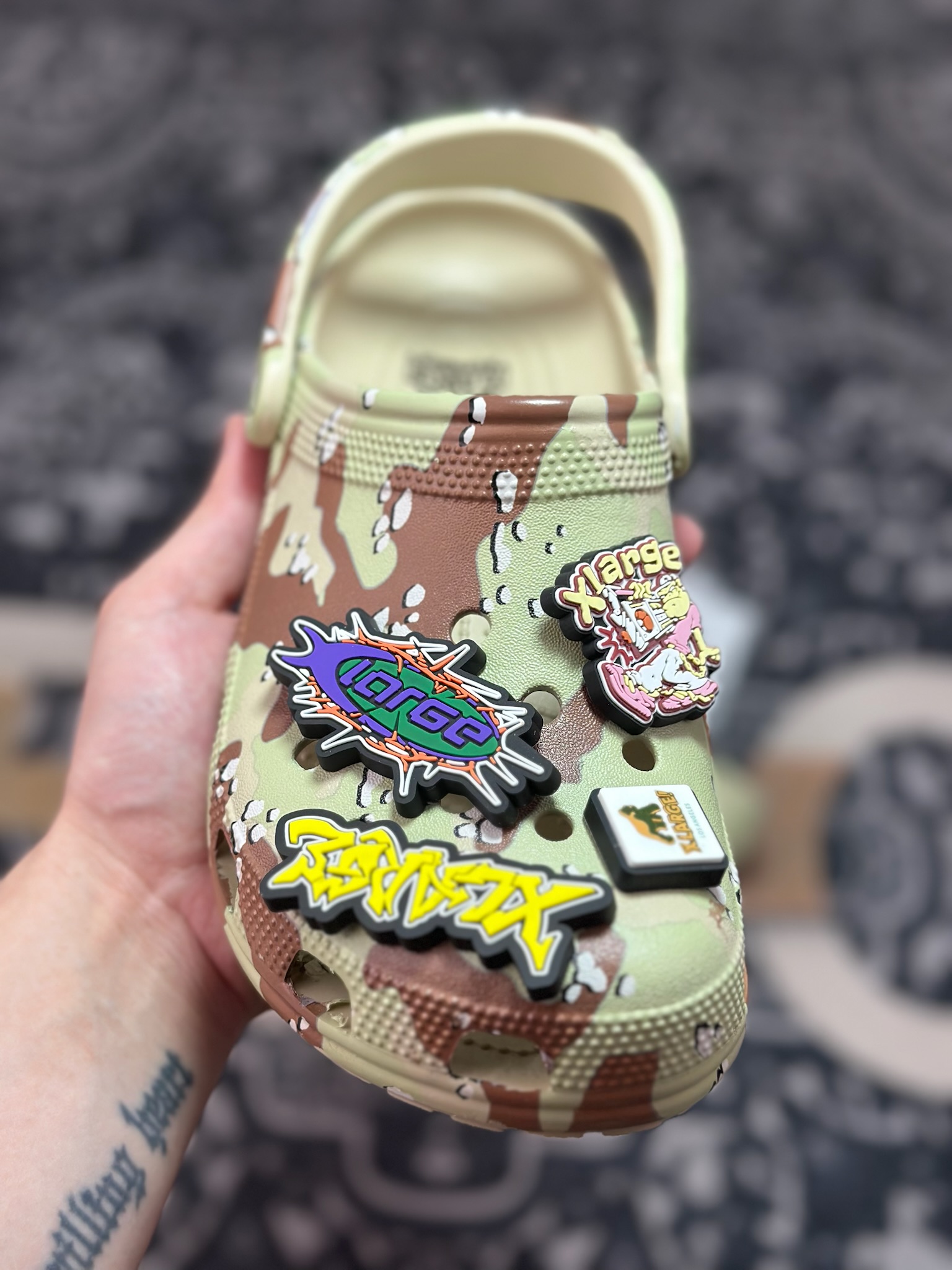 A360  Bape x Crocs 卡骆驰 Clog 联名款洞洞鞋 拖鞋凉鞋