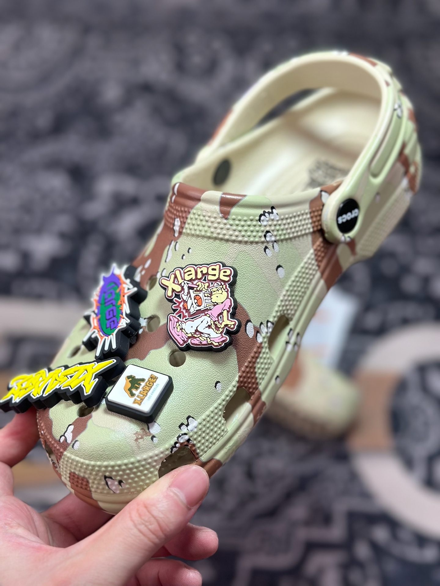 A360  Bape x Crocs 卡骆驰 Clog 联名款洞洞鞋 拖鞋凉鞋