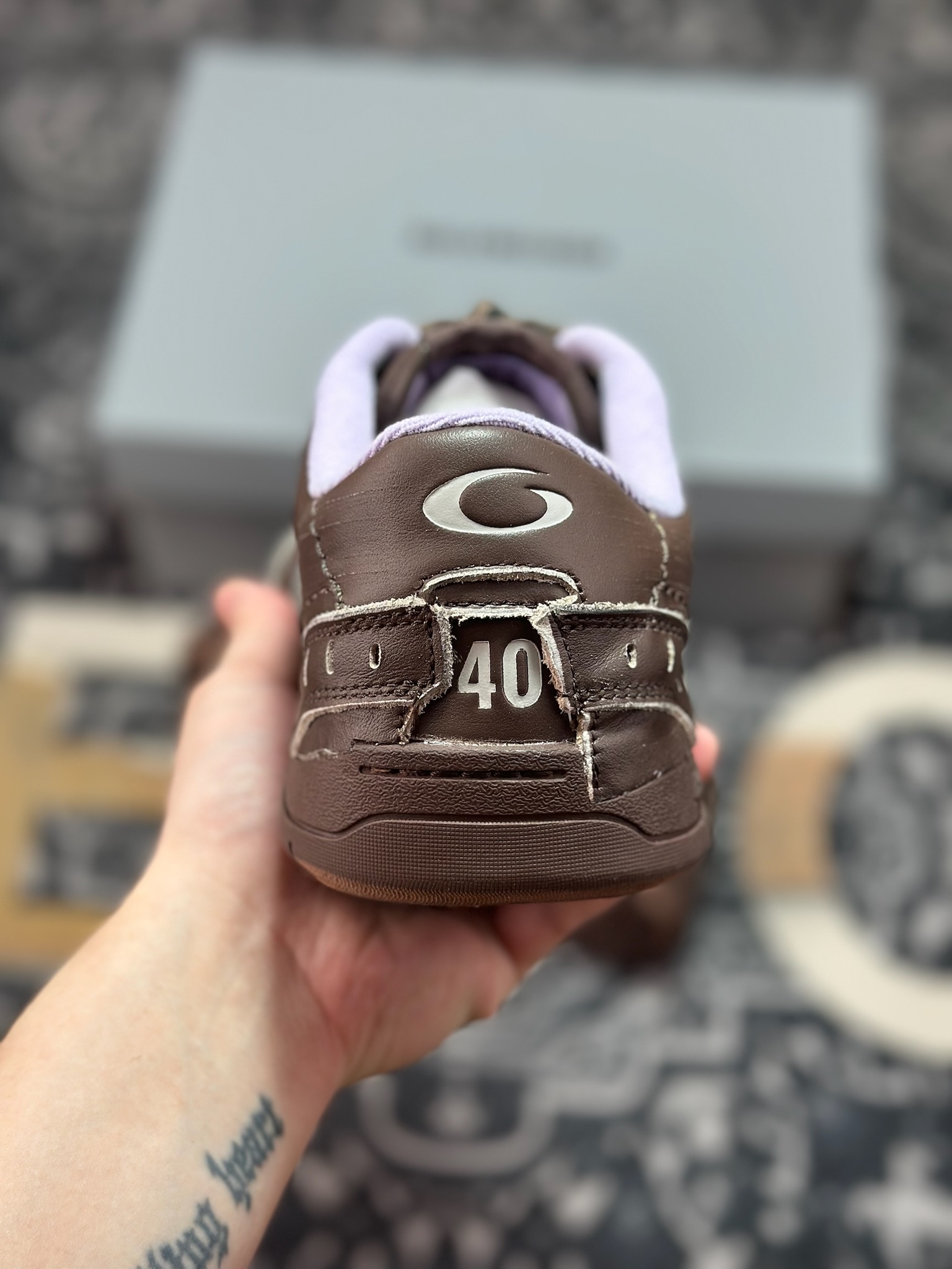 D280 优选 Balenciaga 巴黎世家 Hamptons 手工做旧款 牛皮革 复古圆头系带低帮休闲鞋-Chinese UA Cheap High Quatity Brand Clothes Bags handbags Sneakers wholesale wholesaler seller from China Factory suppliers Fashion Clothing Shoes best Quality Beautiful Price D280 优选 Balenciaga 巴黎世家 Hamptons 手工做旧款 牛皮革 复古圆头系带低帮休闲鞋