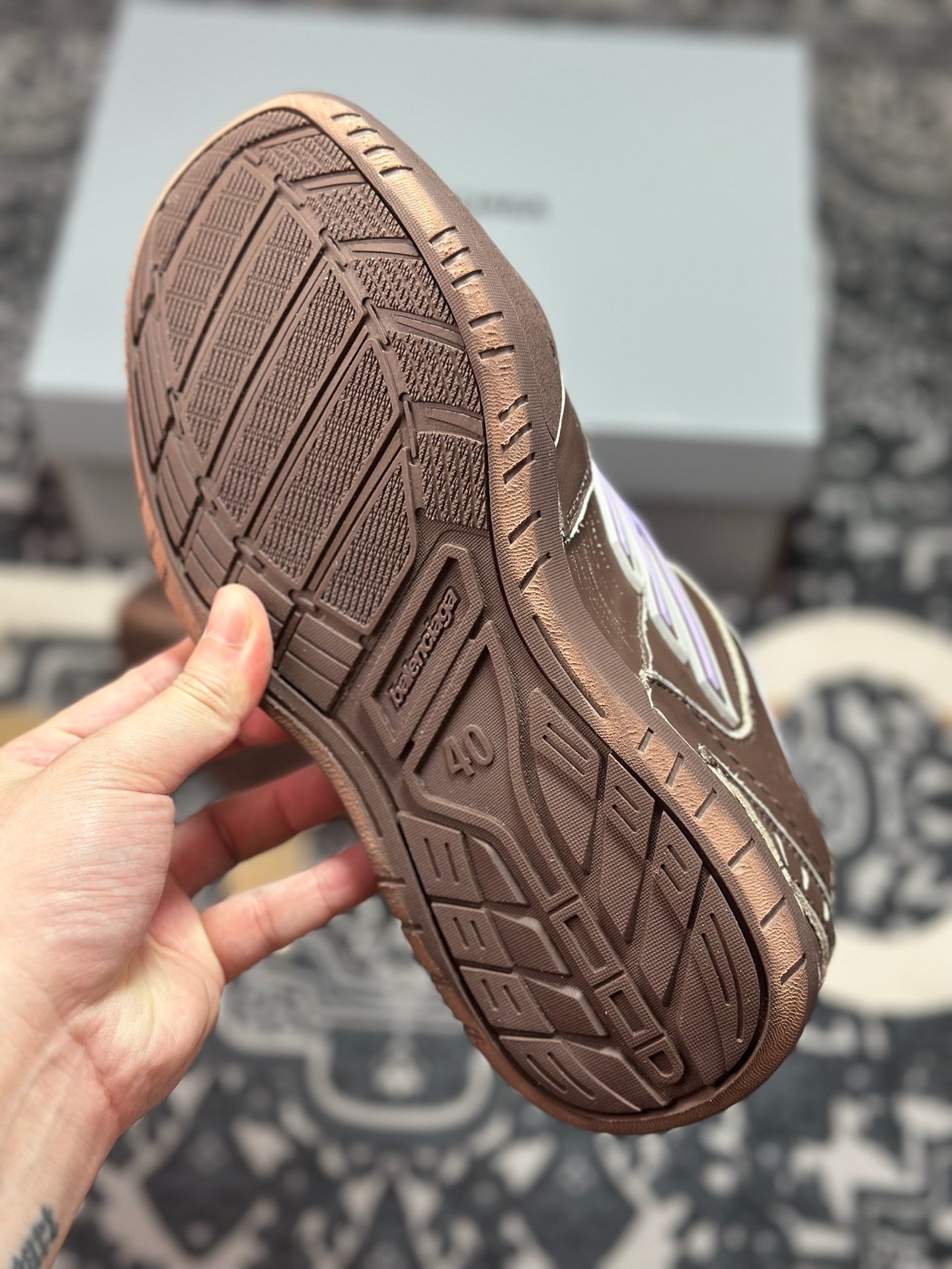 D280 优选 Balenciaga 巴黎世家 Hamptons 手工做旧款 牛皮革 复古圆头系带低帮休闲鞋-Chinese UA Cheap High Quatity Brand Clothes Bags handbags Sneakers wholesale wholesaler seller from China Factory suppliers Fashion Clothing Shoes best Quality Beautiful Price D280 优选 Balenciaga 巴黎世家 Hamptons 手工做旧款 牛皮革 复古圆头系带低帮休闲鞋