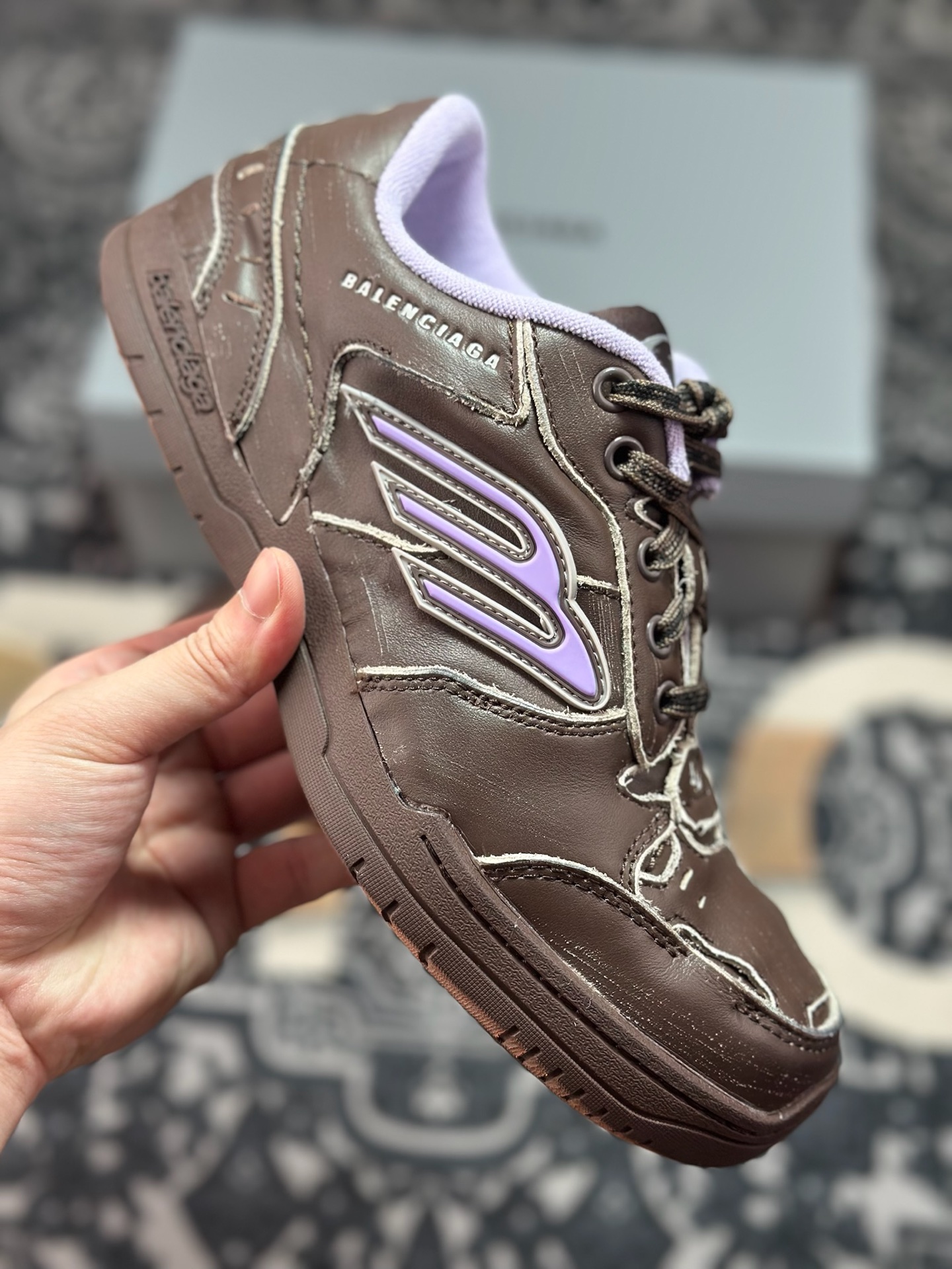 D280 优选 Balenciaga 巴黎世家 Hamptons 手工做旧款 牛皮革 复古圆头系带低帮休闲鞋-Chinese UA Cheap High Quatity Brand Clothes Bags handbags Sneakers wholesale wholesaler seller from China Factory suppliers Fashion Clothing Shoes best Quality Beautiful Price D280 优选 Balenciaga 巴黎世家 Hamptons 手工做旧款 牛皮革 复古圆头系带低帮休闲鞋