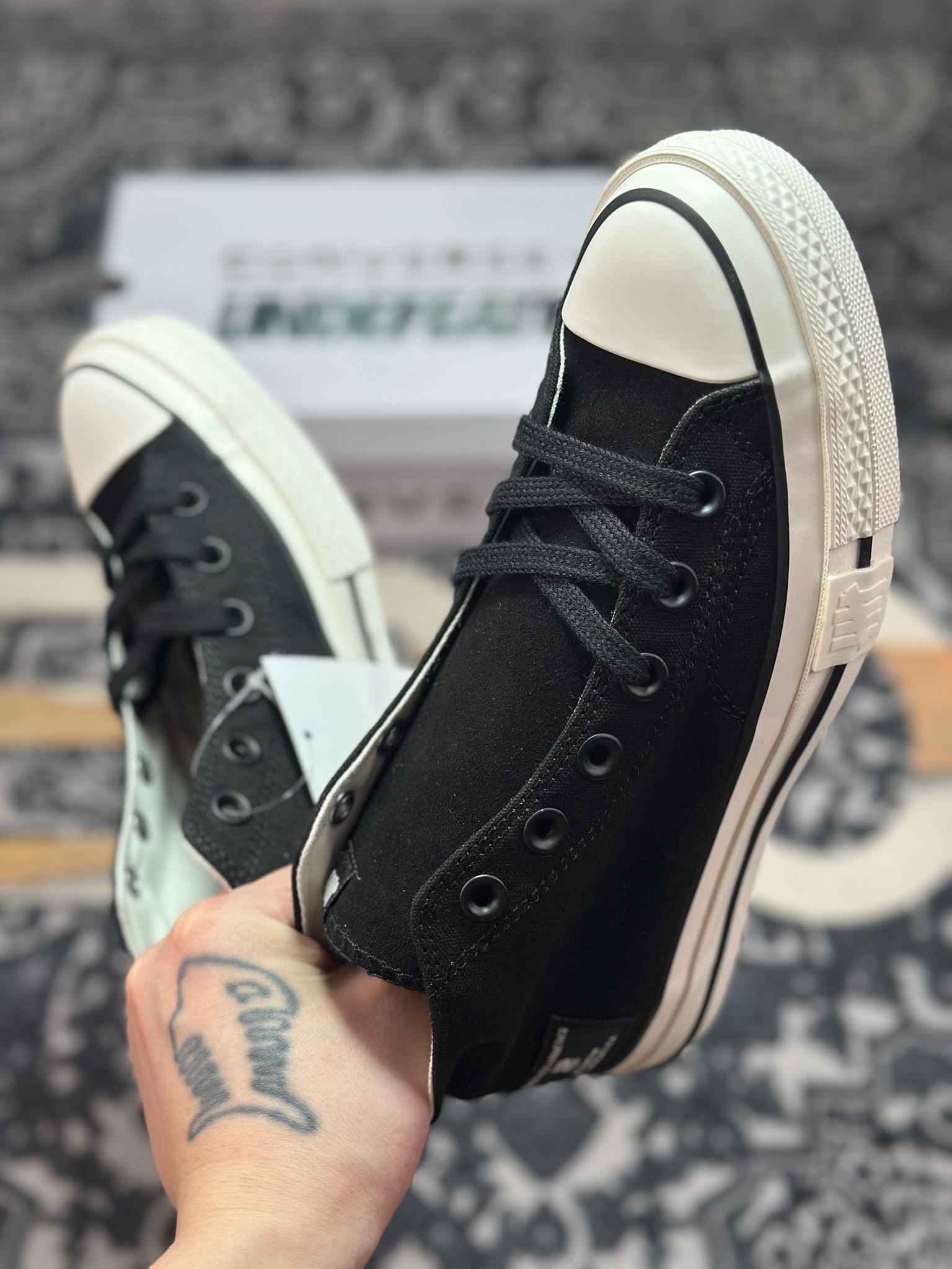 A210 UNDEFEATED x Converse 1970s Mid 匡威联名 休闲复古中帮帆布鞋 172397C 绿迷彩 A00673C 黑色 A00670C 白色-Chinese UA Cheap High Quatity Brand Clothes Bags handbags Sneakers wholesale wholesaler seller from China Factory suppliers Fashion Clothing Shoes best Quality Beautiful Price A210 UNDEFEATED x Converse 1970s Mid 匡威联名 休闲复古中帮帆布鞋 172397C 绿迷彩 A00673C 黑色 A00670C 白色