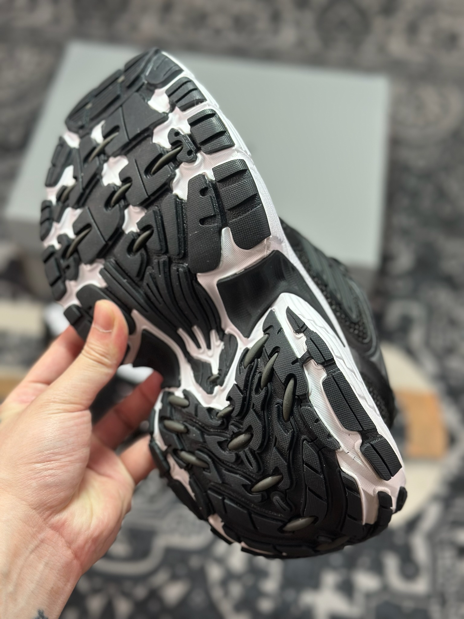 巴黎世家BALENCIAGA Cargo Sneaker 10XL船型系列低帮复古阔型厚底底姥爹风潮流百搭休闲运动鞋“黑白做旧”815853 W2MV2 0125 6XL