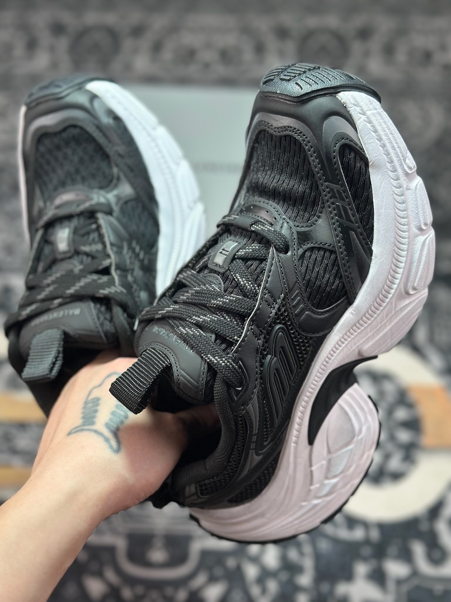 巴黎世家BALENCIAGA Cargo Sneaker 10XL船型系列低帮复古阔型厚底底姥爹风潮流百搭休闲运动鞋“黑白做旧”815853 W2MV2 0125 6XL