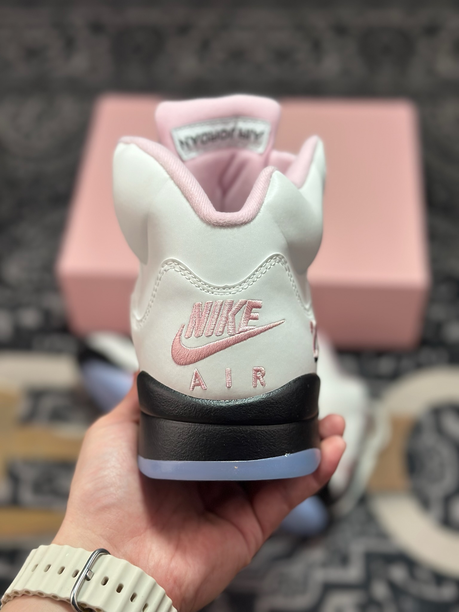 D040 优选 纯原 Air Jordan 5 Retro AJ5乔5 文化篮球鞋 HQ7978-102-Chinese UA Cheap High Quatity Brand Clothes Bags handbags Sneakers wholesale wholesaler seller from China Factory suppliers Fashion Clothing Shoes best Quality Beautiful Price D040 优选 纯原 Air Jordan 5 Retro AJ5乔5 文化篮球鞋 HQ7978-102