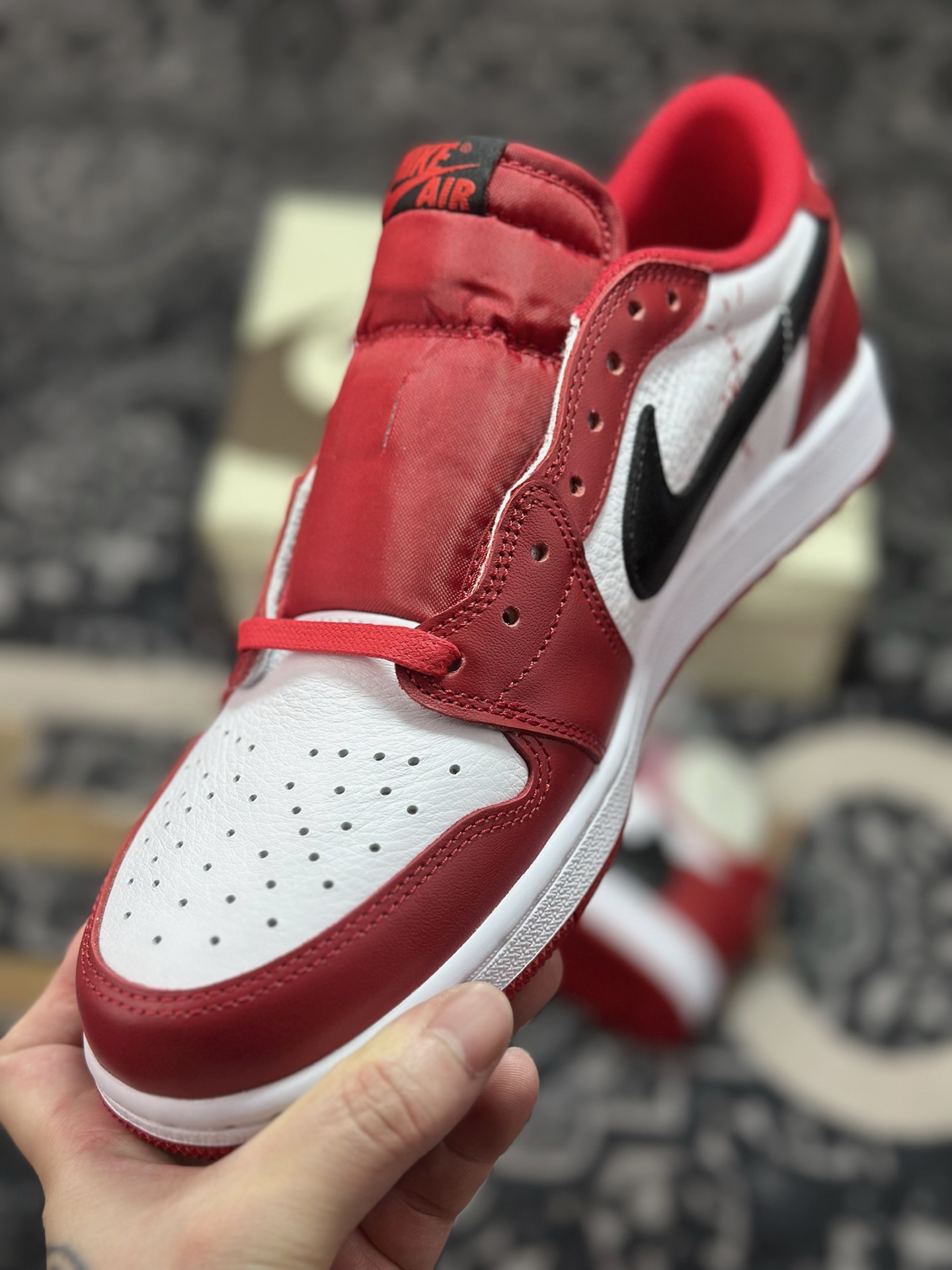 C400 优选 外贸专供 Travis Scott x Jordan Air Jordan 1 倒钩 红白黑 DM7866-101-Chinese UA Cheap High Quatity Brand Clothes Bags handbags Sneakers wholesale wholesaler seller from China Factory suppliers Fashion Clothing Shoes best Quality Beautiful Price C400 优选 外贸专供 Travis Scott x Jordan Air Jordan 1 倒钩 红白黑 DM7866-101