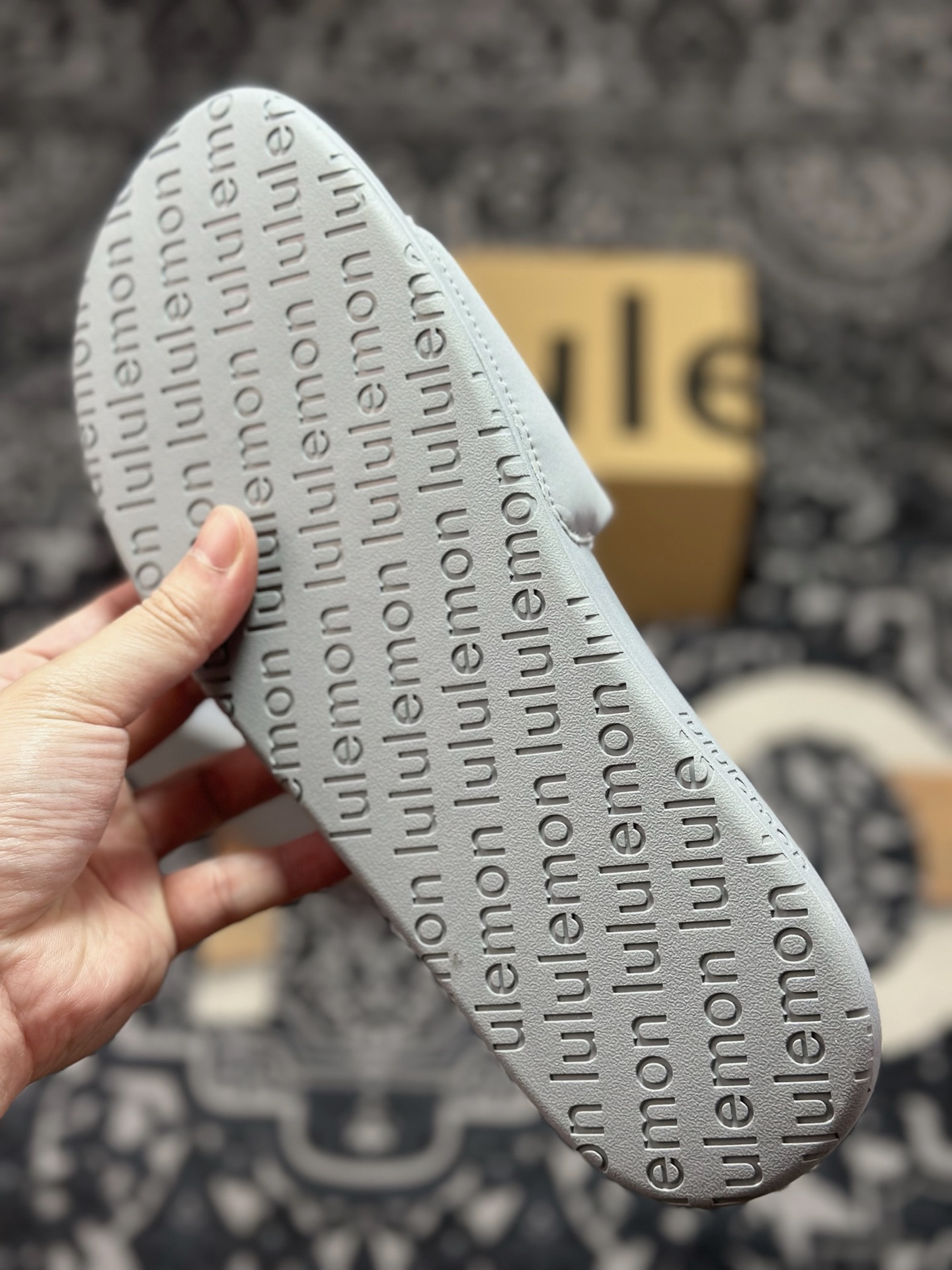优选 原装级别 Lululemon.RestfeelTM 露露乐檬休闲运动拖鞋 一字拖 沙滩凉拖鞋