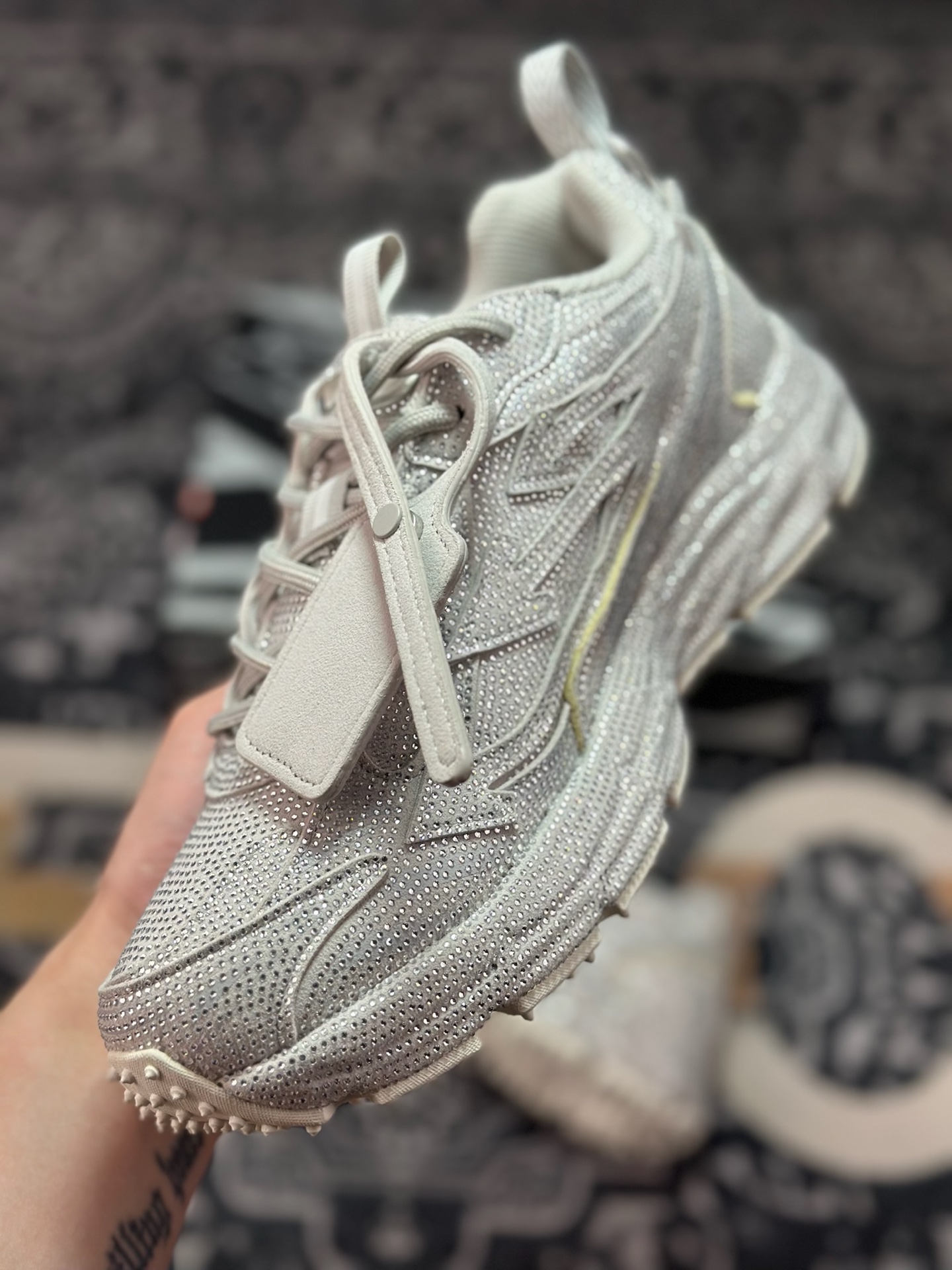优选 原装级别 Off-White C/O VirGil Abloh 人气单品 2024s OW最新款情侣款跑鞋