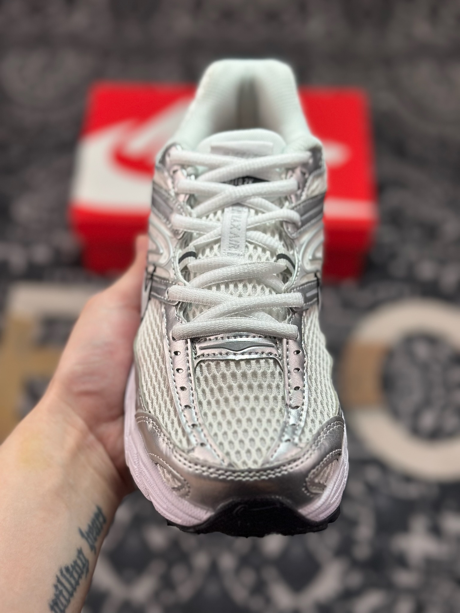 A6200 原厂级别 Nike Air Max Moto 2K 百搭舒适耐磨 低帮跑步鞋 HQ2056-103