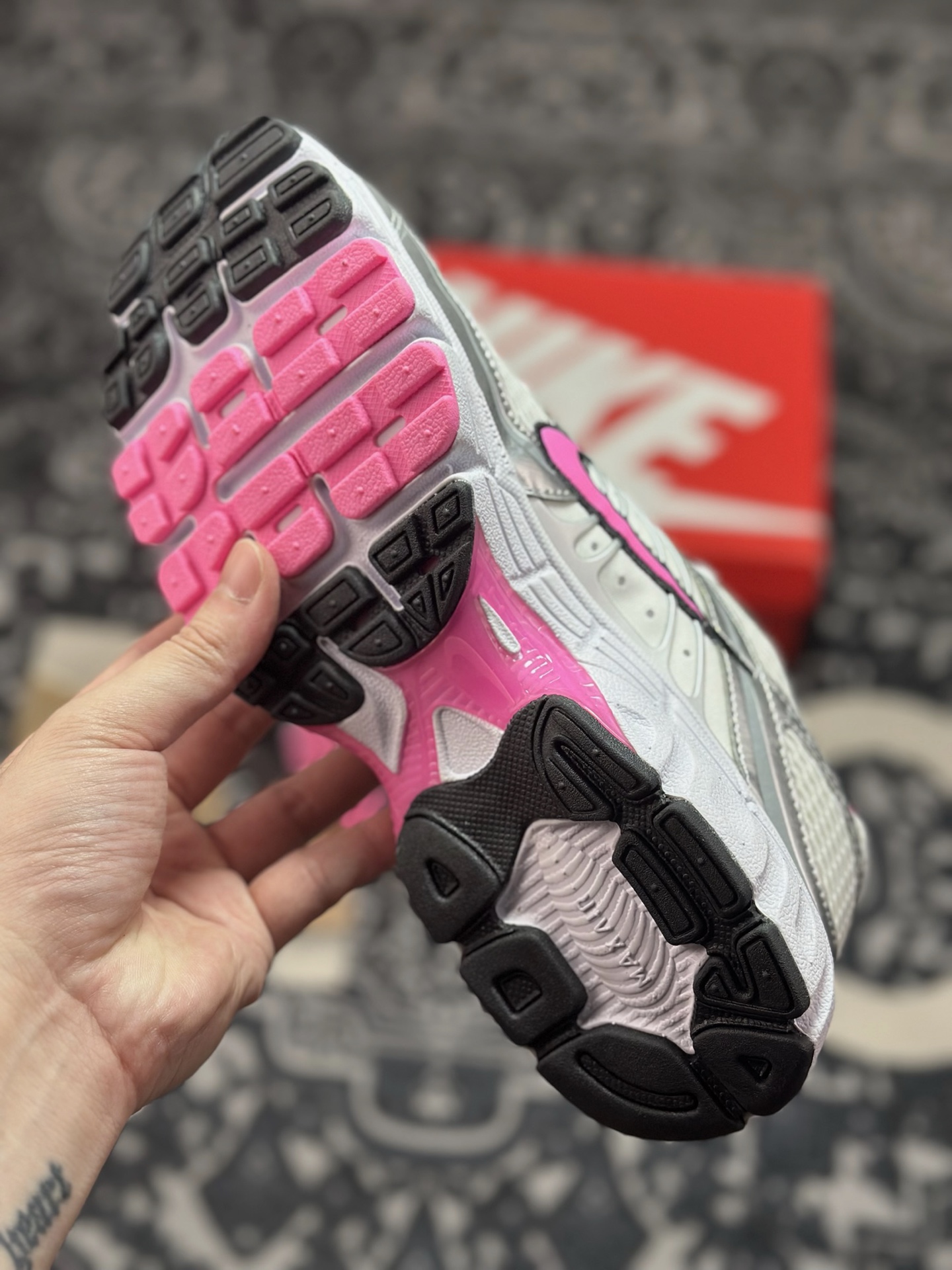 A6200 原厂级别 Nike Air Max Moto 2K 百搭舒适耐磨 低帮跑步鞋 HQ2056-101