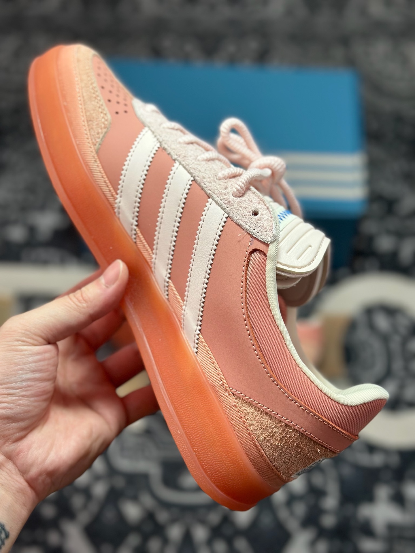 优选 原装级别 S2纯原Bad Bunny x Adidas Gazelle Indoor 联名款 三叶草复古休闲防滑耐磨低帮板鞋 JS5052