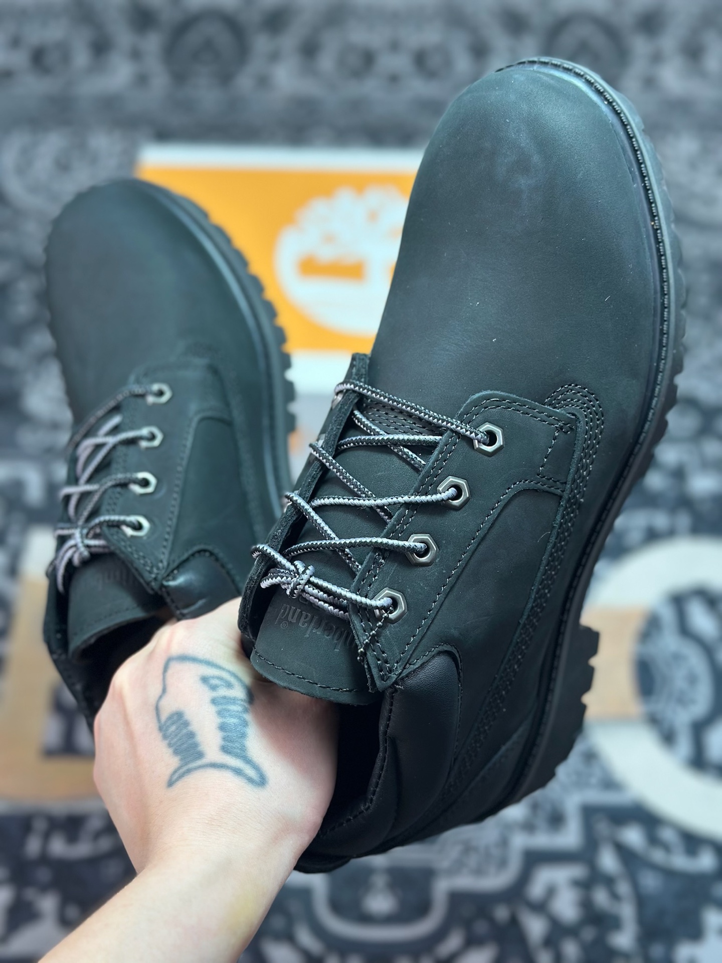 天伯伦Timberland Men's Classic Oxford Waterproof Boots男款低帮防水沙漠工装休闲马丁低靴“黑武士泥灰”TB073537-001