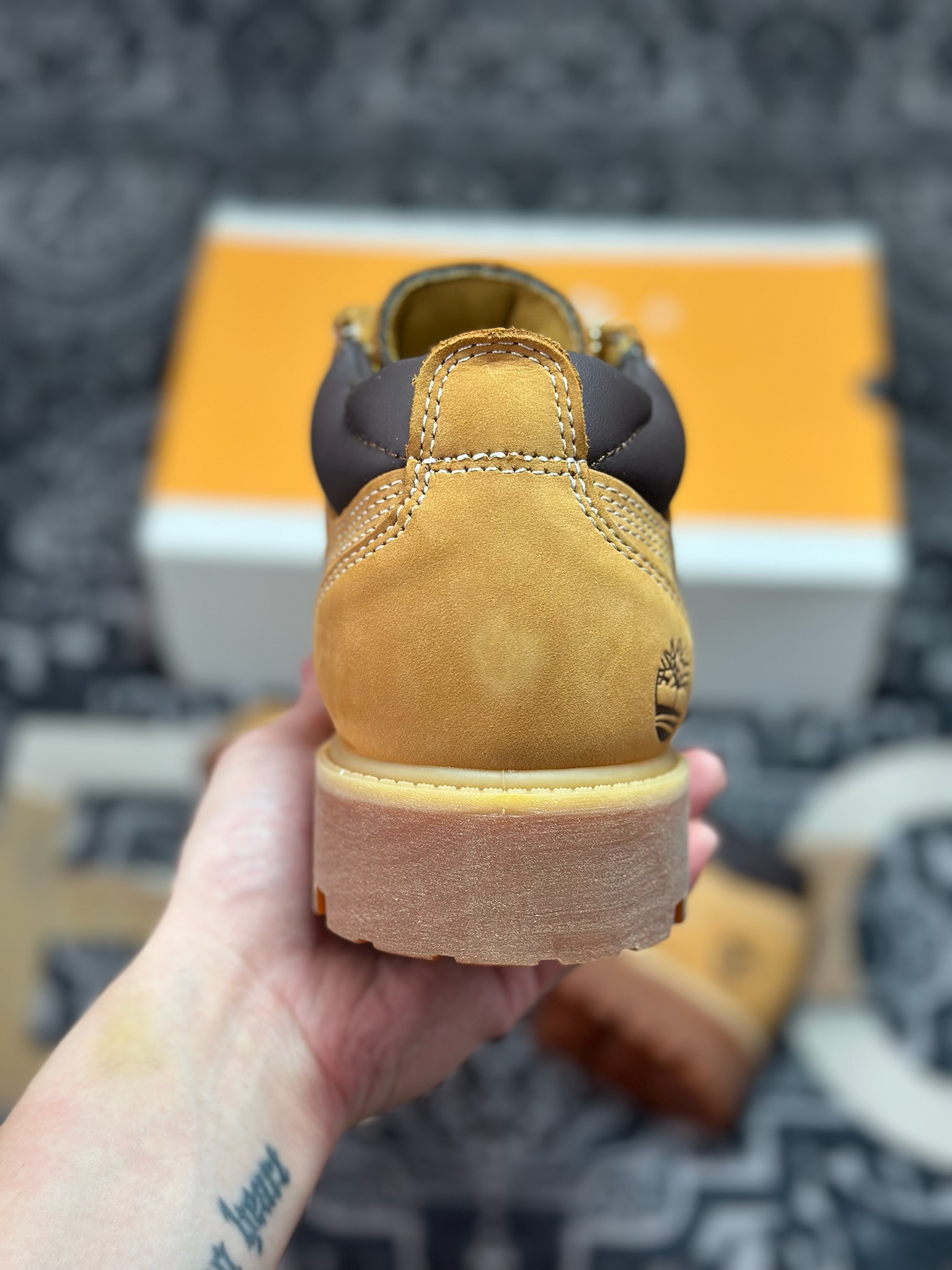 天伯伦Timberland Men's Classic Oxford Waterproof Boots男款低帮防水沙漠工装休闲马丁低靴“卡其棕”TB073537-001