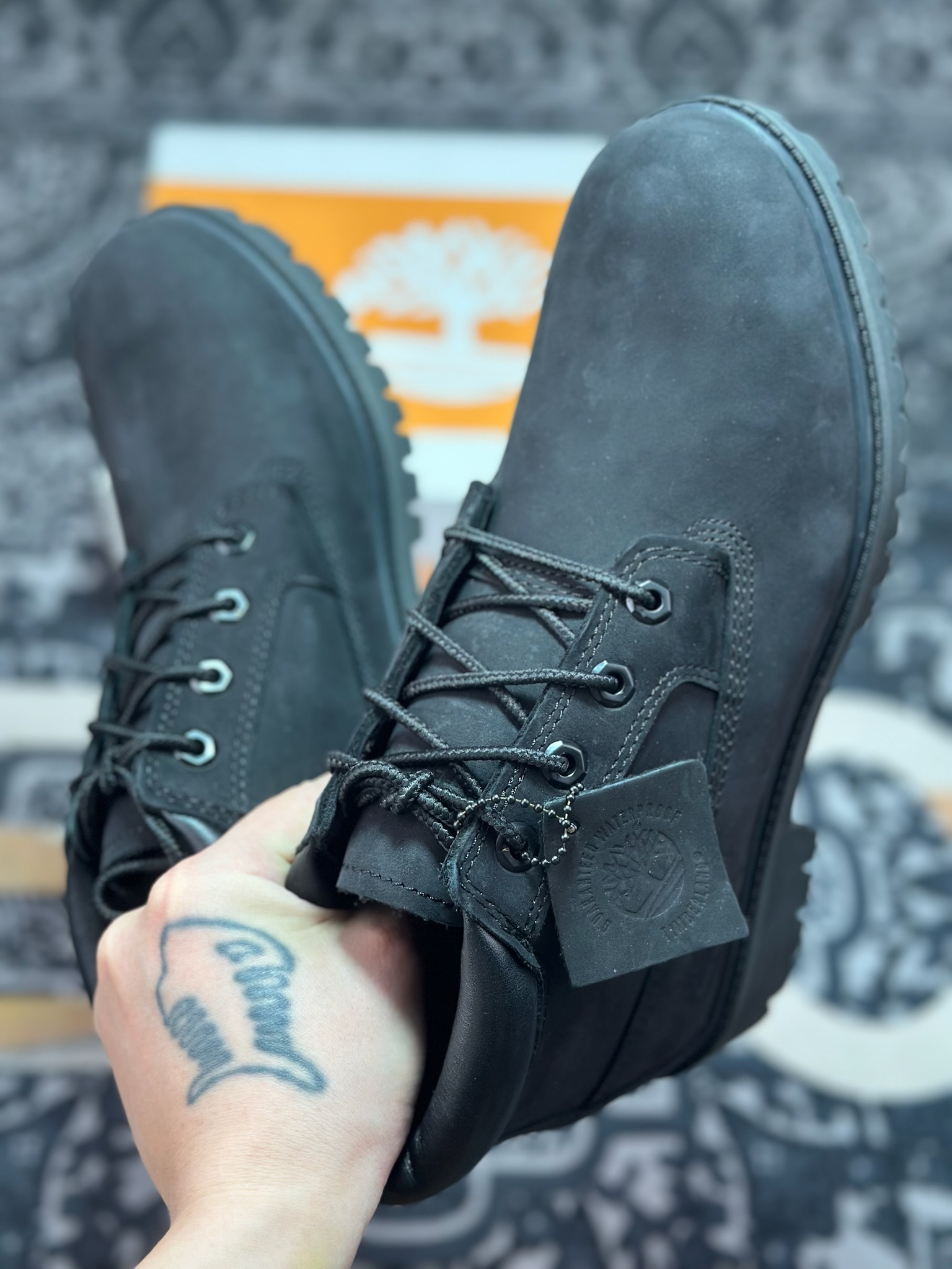 天伯伦Timberland Fatigue Chukka Nubuck Boots经典户外短筒百搭工装马丁靴“黑武士泥灰”