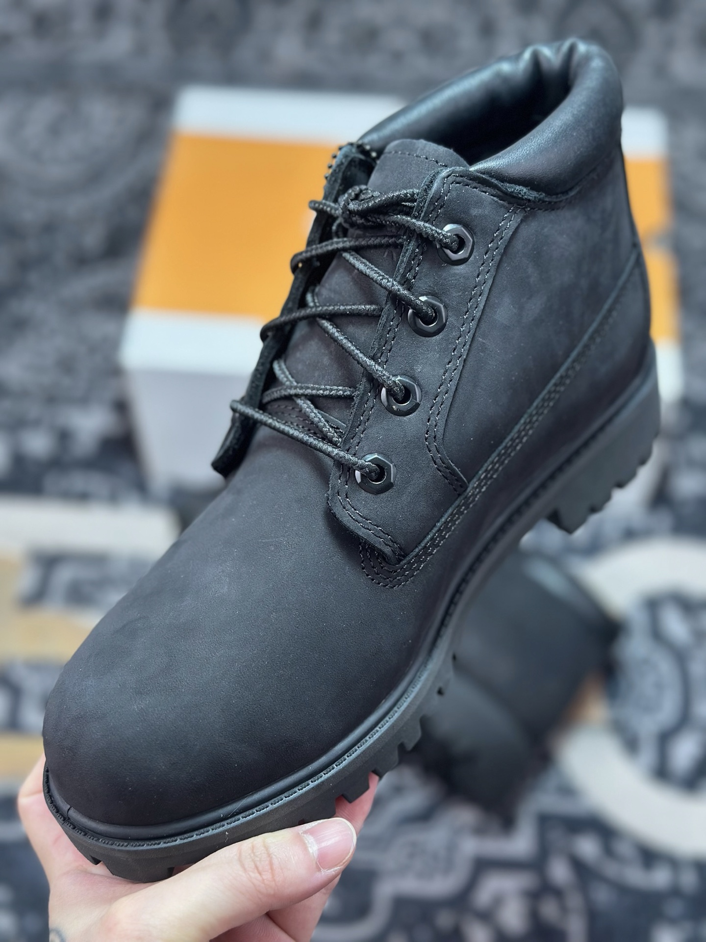 天伯伦Timberland Fatigue Chukka Nubuck Boots经典户外短筒百搭工装马丁靴“黑武士泥灰”