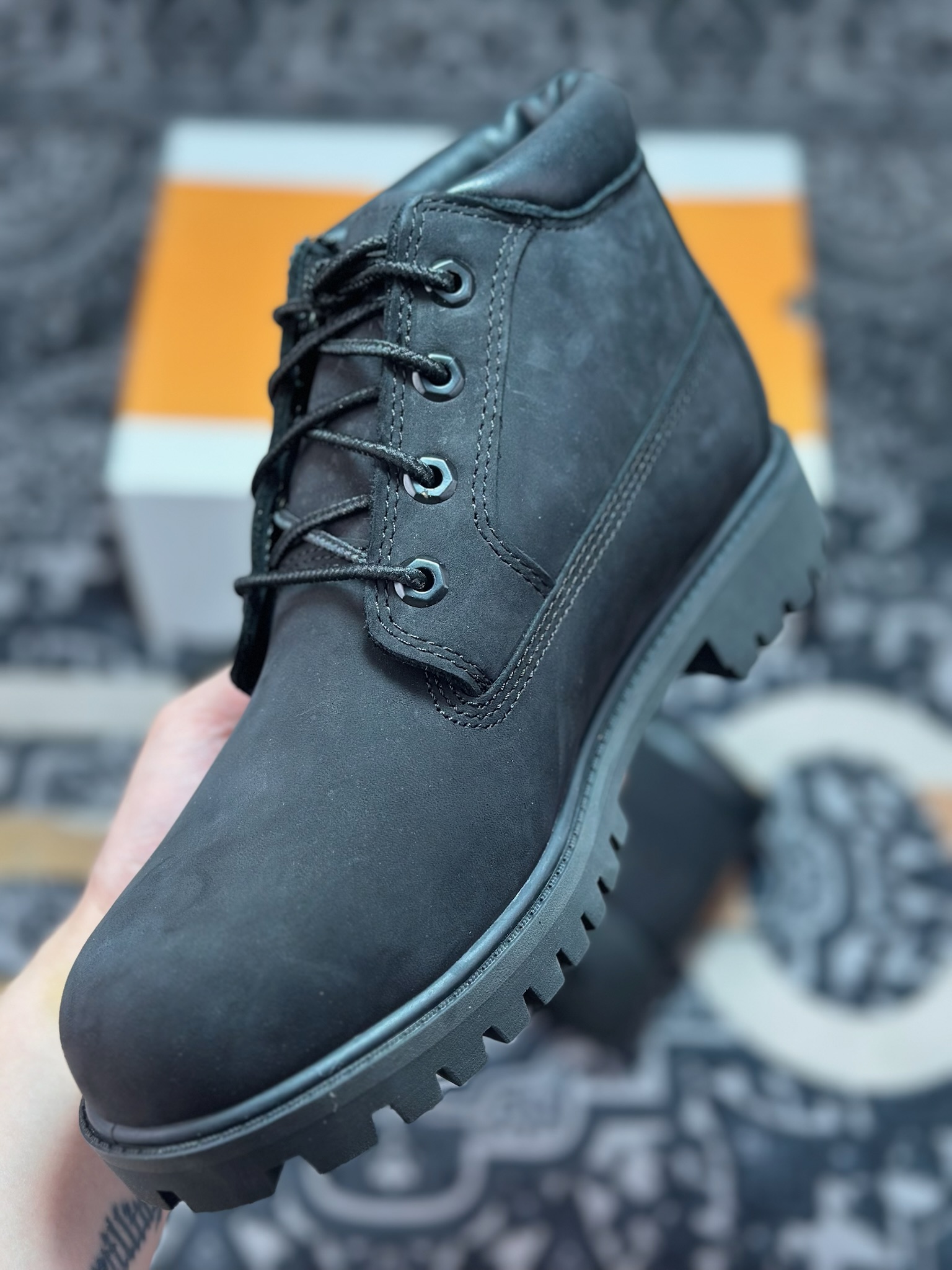 天伯伦Timberland Fatigue Chukka Nubuck Boots经典户外短筒百搭工装马丁靴“黑武士泥灰”
