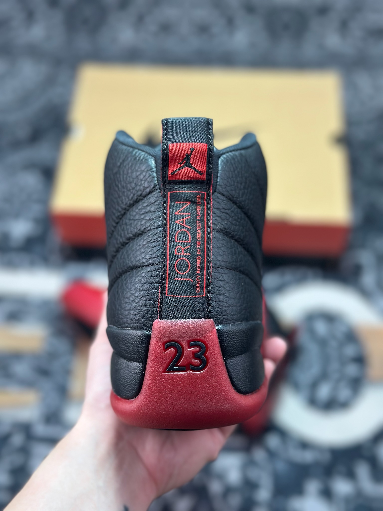 优选 原装级别 Air Jordan 12 ” Black Red ” 黑红 AJ12乔12 男子文化篮球鞋 CT8013-002