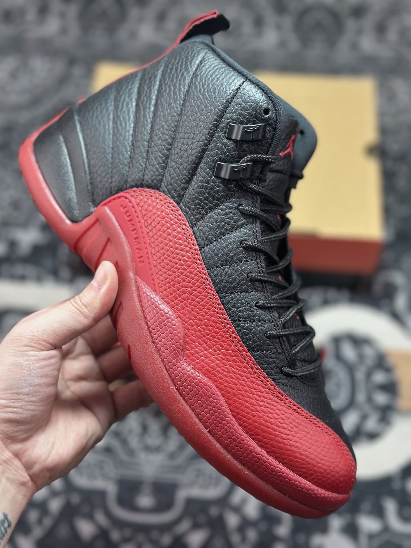 优选 原装级别 Air Jordan 12 ” Black Red ” 黑红 AJ12乔12 男子文化篮球鞋 CT8013-002