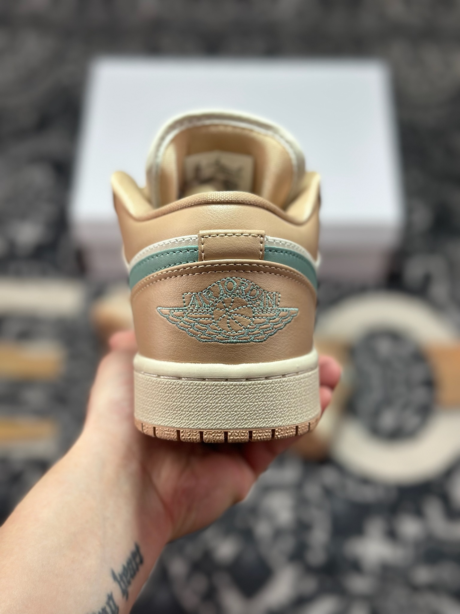 原装级别 Air Jordan 1 Low 浅棕绿 AJ1乔1低帮休闲板鞋 DC0774-130