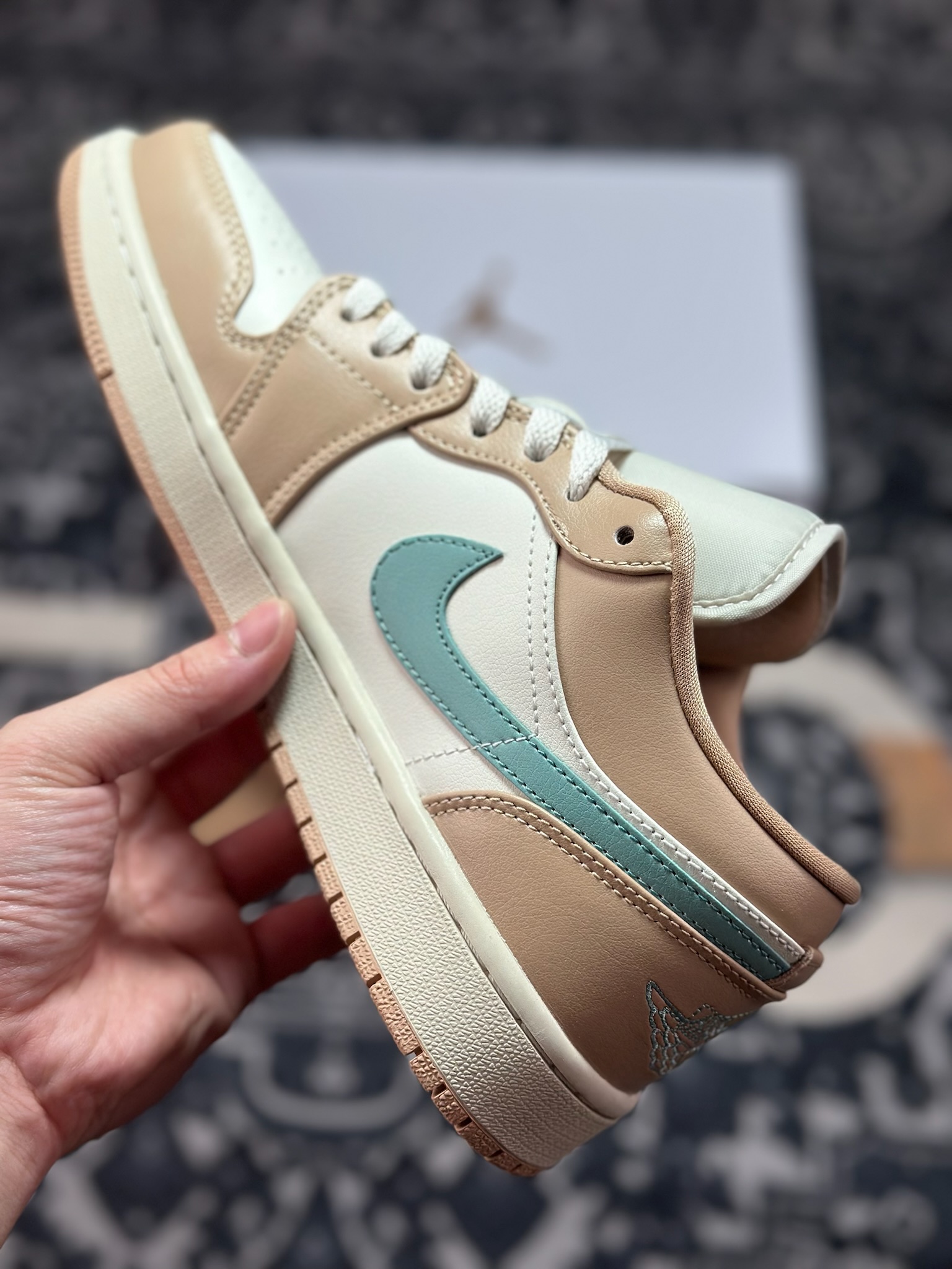 原装级别 Air Jordan 1 Low 浅棕绿 AJ1乔1低帮休闲板鞋 DC0774-130