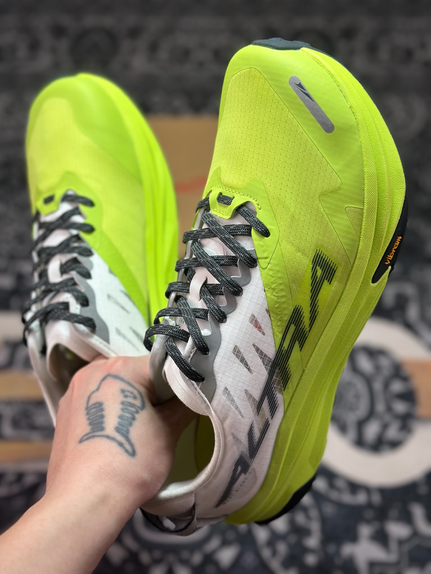 原装级别 平台专供 Altra 奥创 Mont Blanc 勃朗峰 碳纤维板 减震防滑耐磨 低帮越野跑步鞋 AL0A82CA108