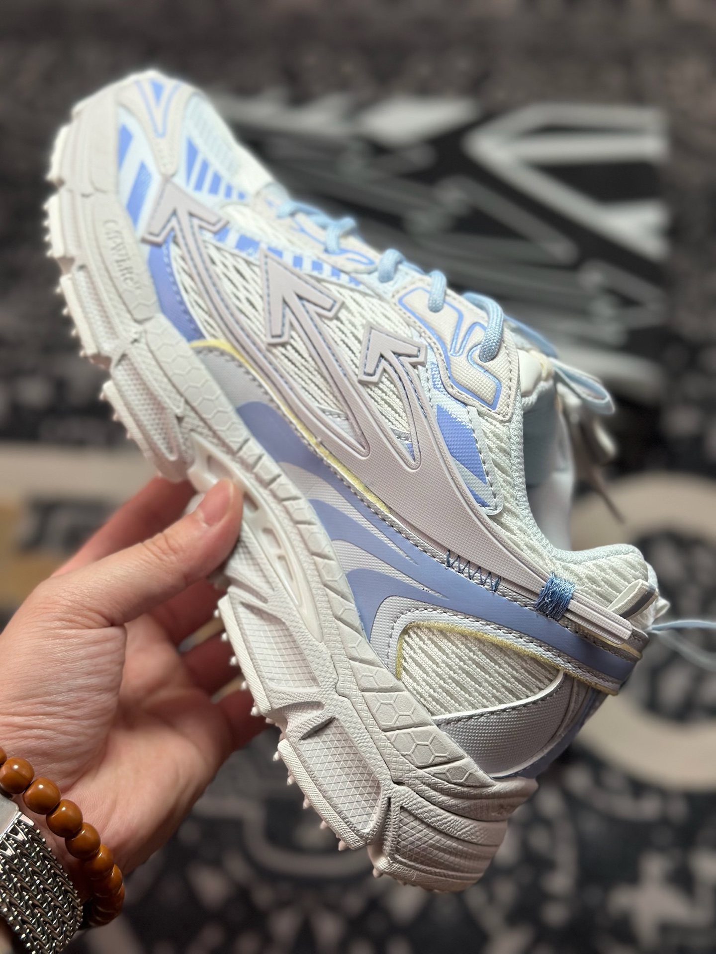 原装级别 Off-White 2024年OW最新款跑鞋