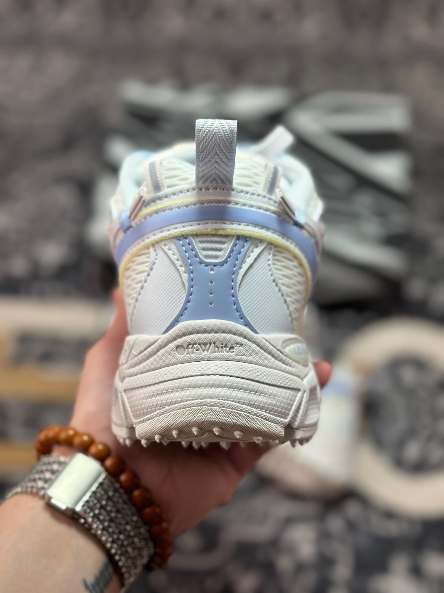 原装级别 Off-White 2024年OW最新款跑鞋